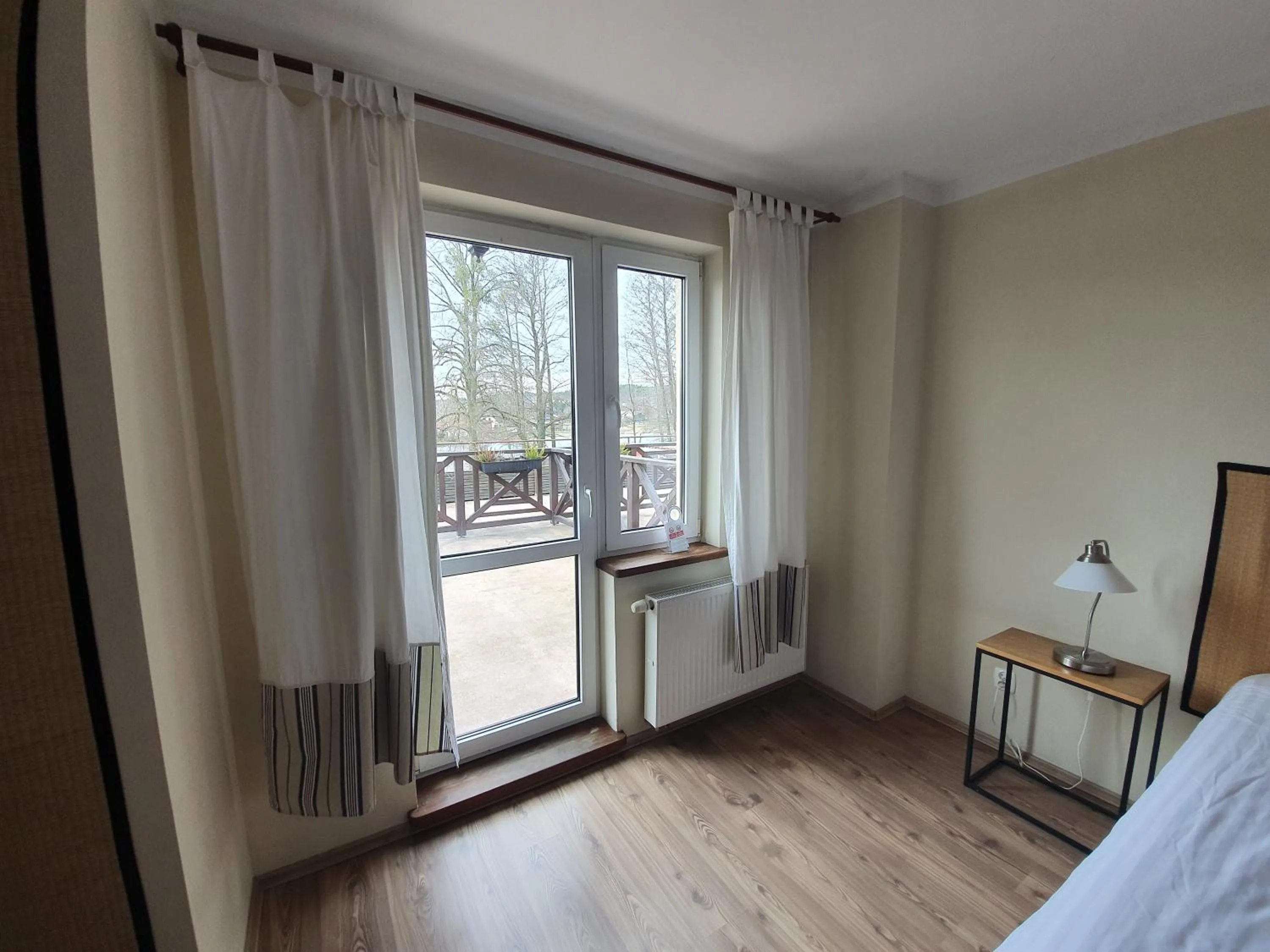 Bed in Przystanek Tleń