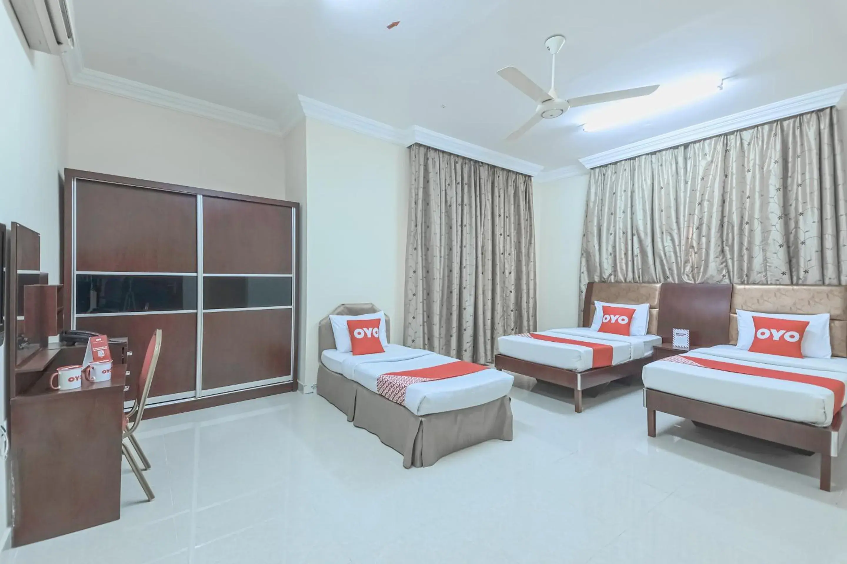 Deluxe Triple Room in Super OYO 111 Al Thabit Hotel Deluxe Triple Room in Super OYO 111 Al Thabit Hotel