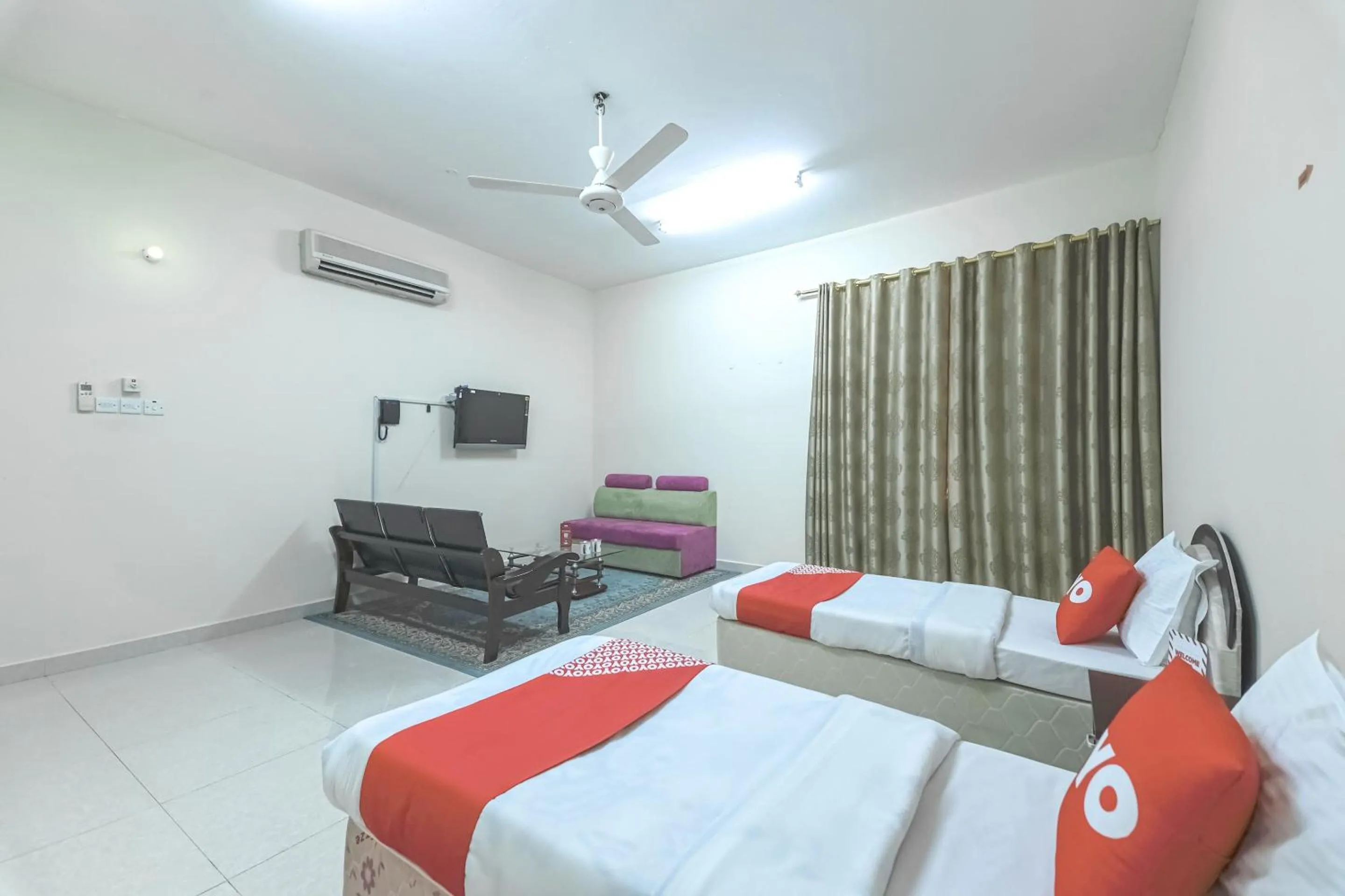 Bedroom in Super OYO 111 Al Thabit Hotel