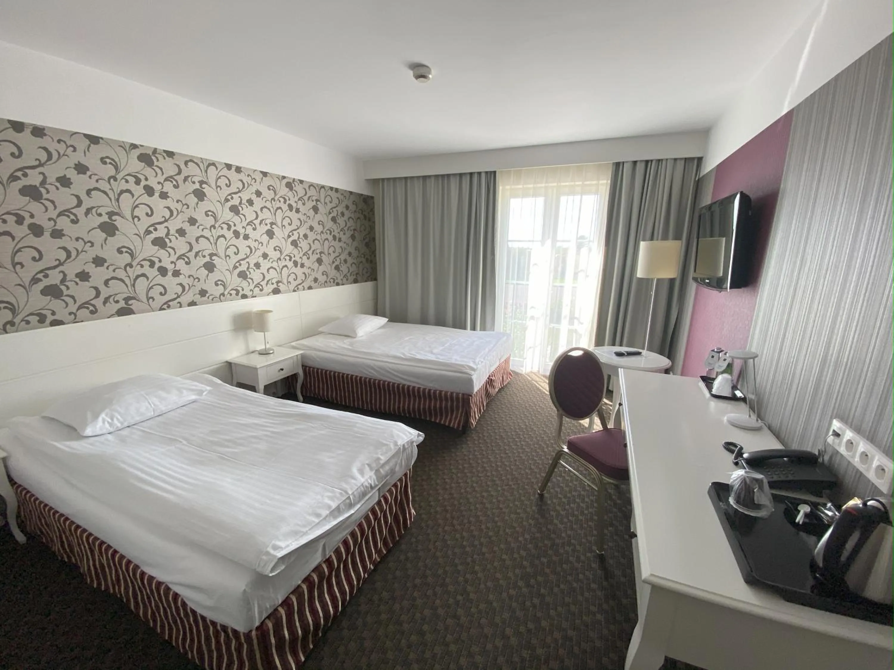 Coffee/tea facilities, Bed in Hotel Lamberton