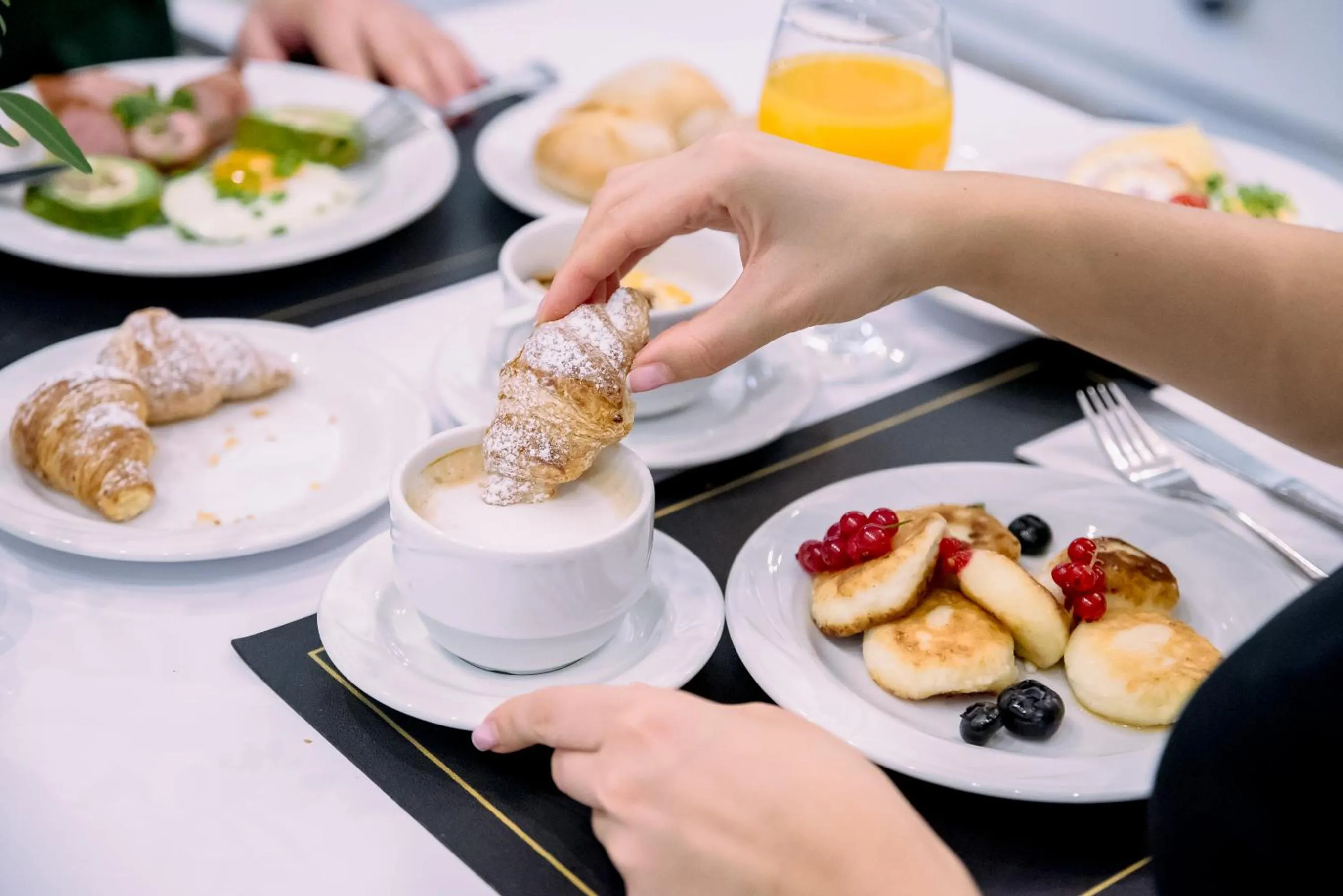 Restaurant/places to eat in Hotel Lamberton