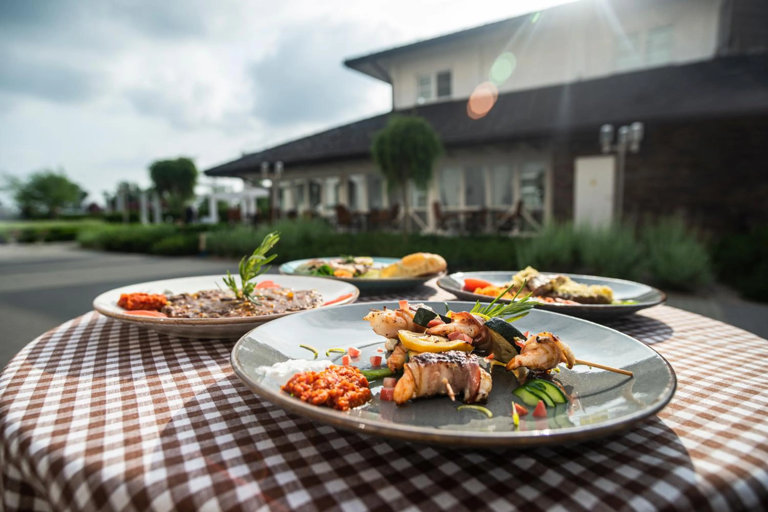 Restaurant/places to eat in Hotel Lamberton