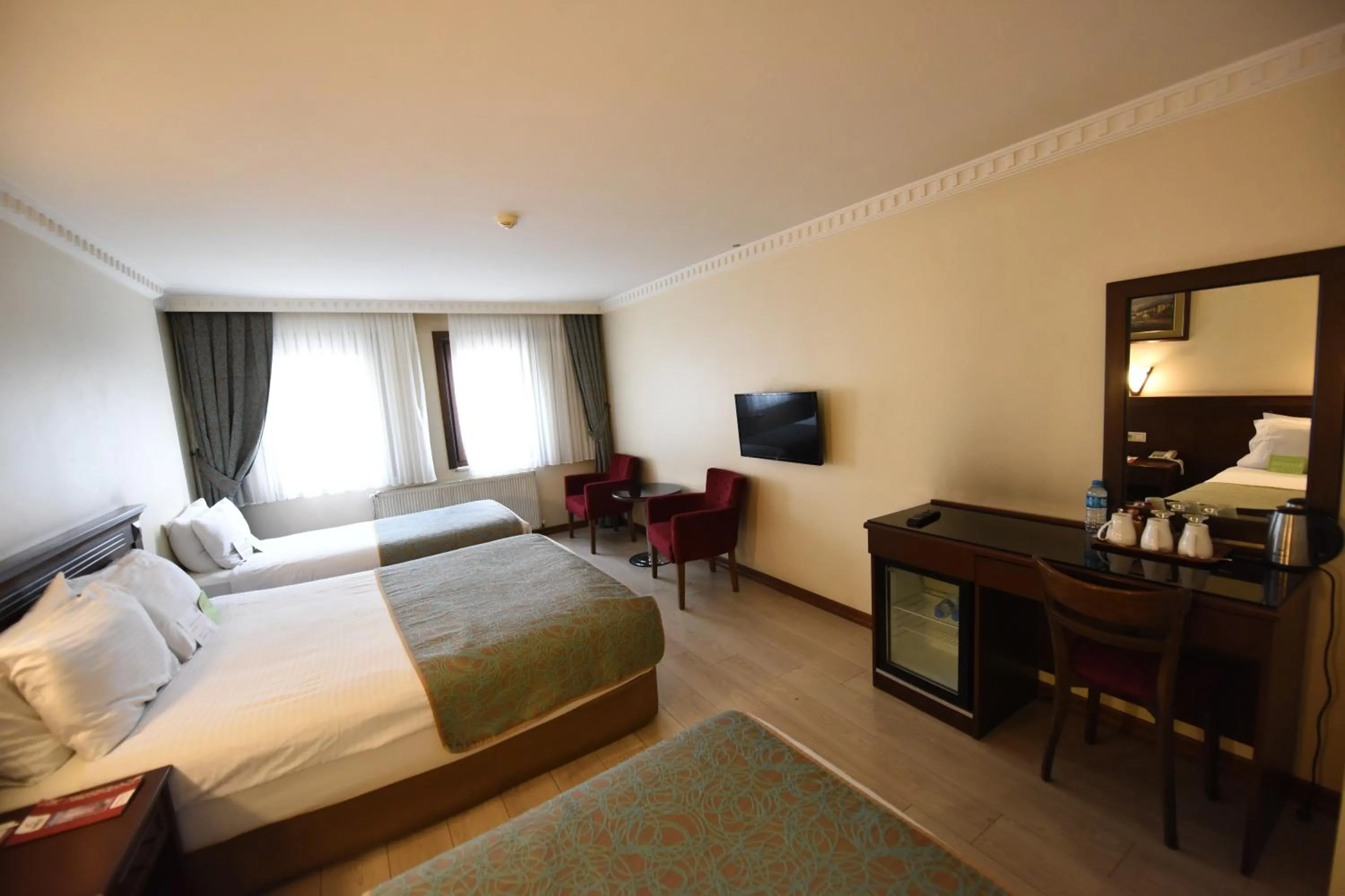 TV and multimedia, Bed in Asal Hotel