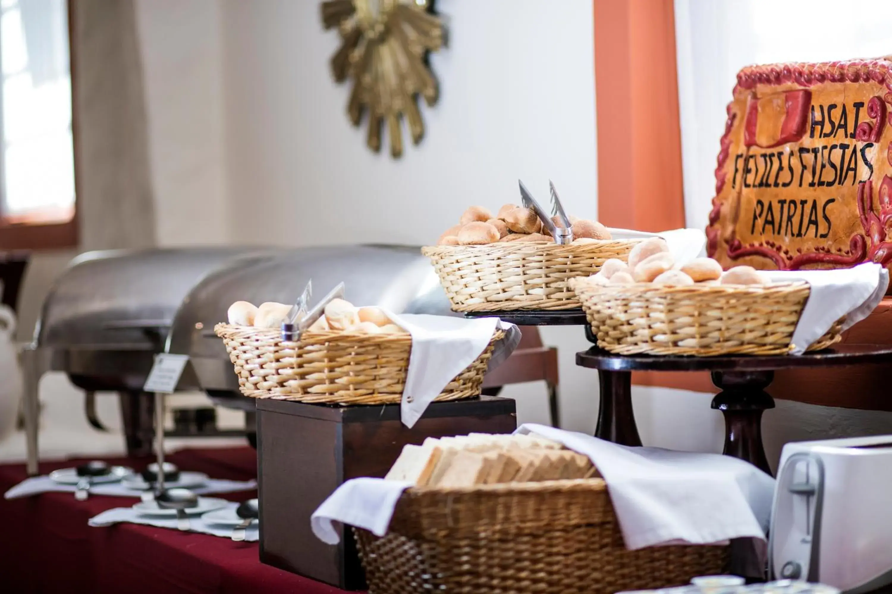 Restaurant/places to eat in San Agustin Internacional Restaurant/places to eat in San Agustin Internacional