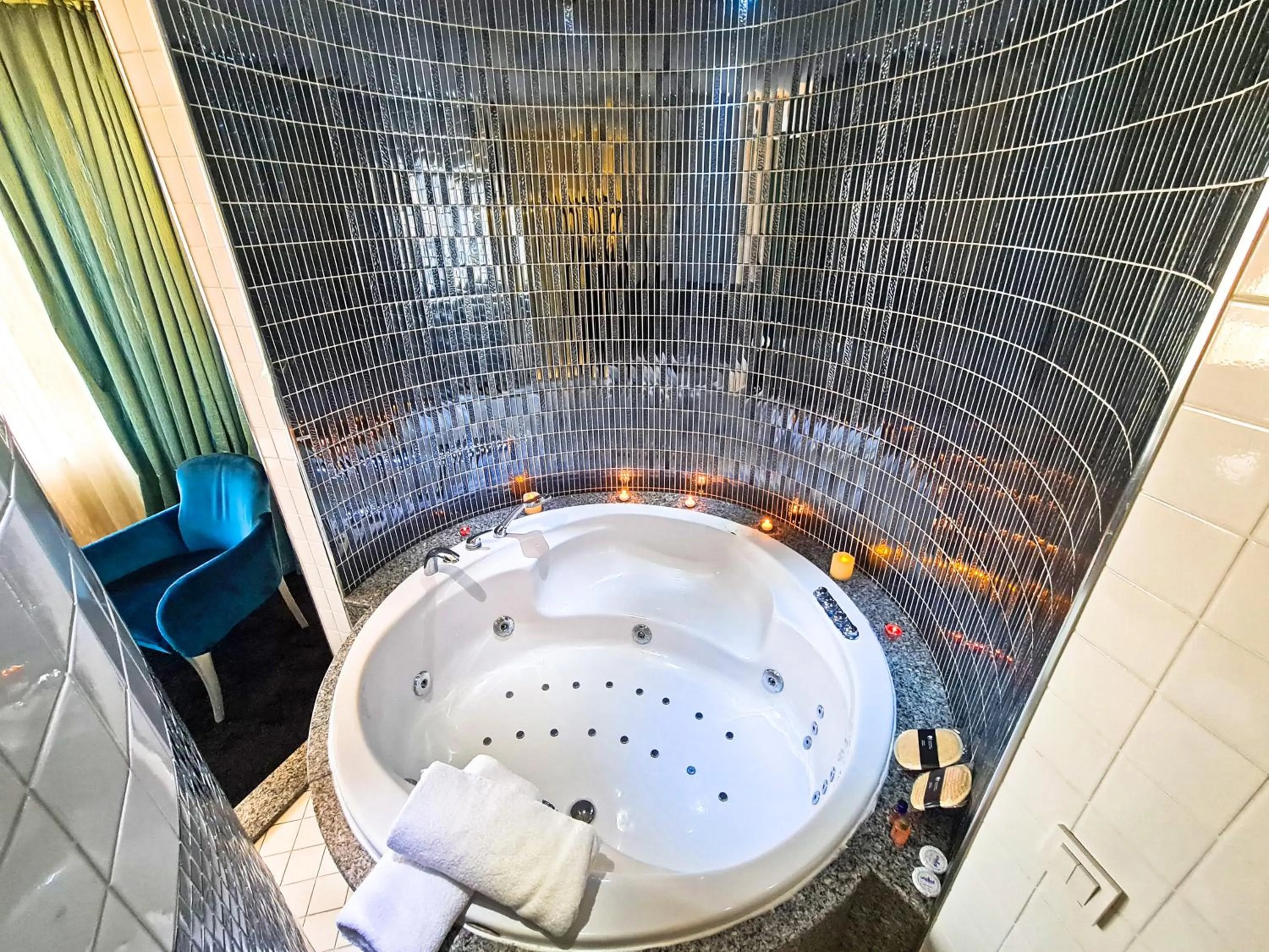 Bathroom in Pasapark Karatay Hotel