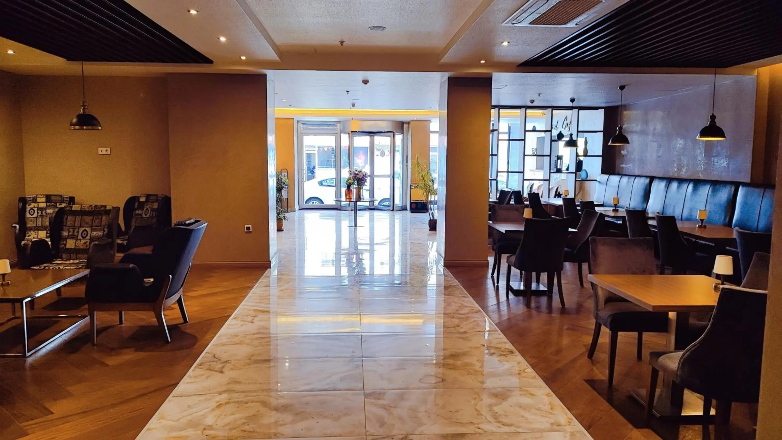 Lobby or reception, Restaurant/Places to Eat in Pasapark Karatay Hotel