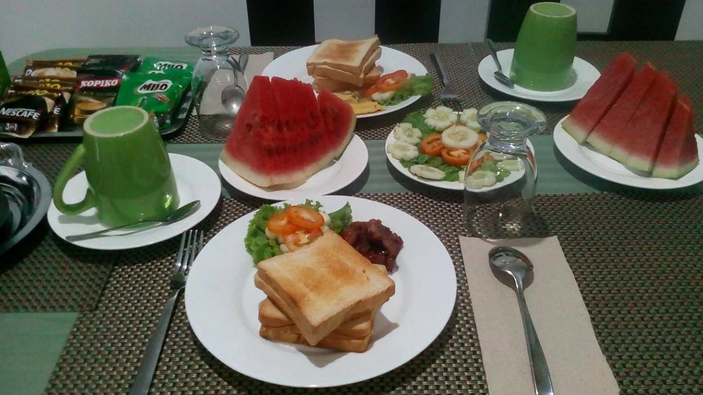 Breakfast in Abeth's Haven