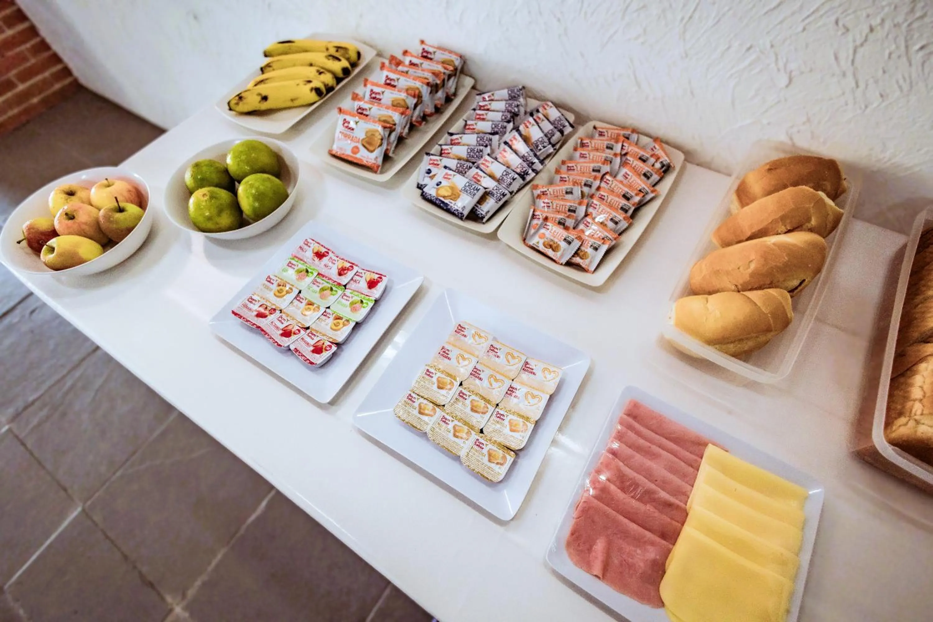 Breakfast in Pousada Peruibe 455