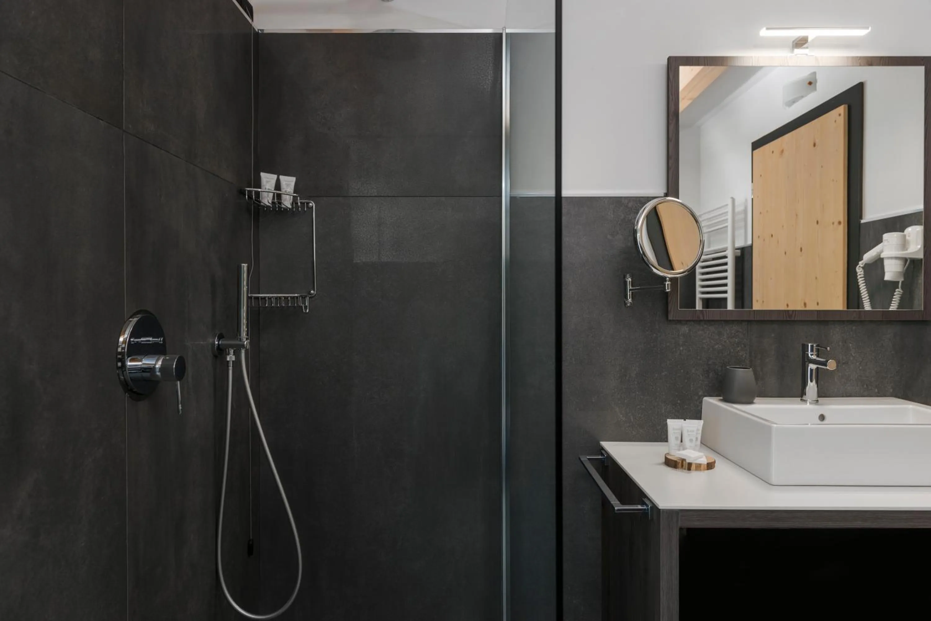 Shower in X Alp Hotel