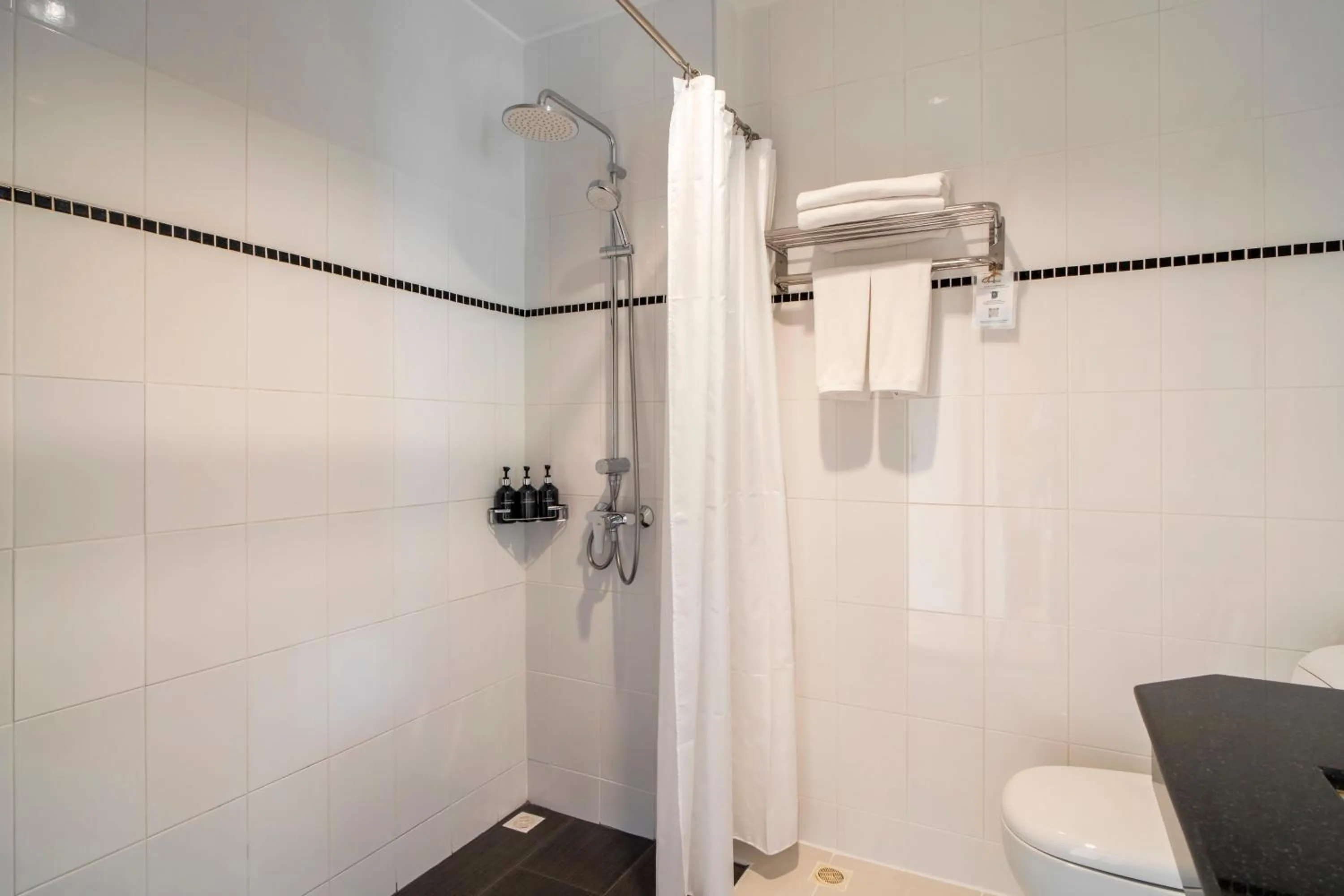 Bathroom in Best Western Phuket Ocean Resort