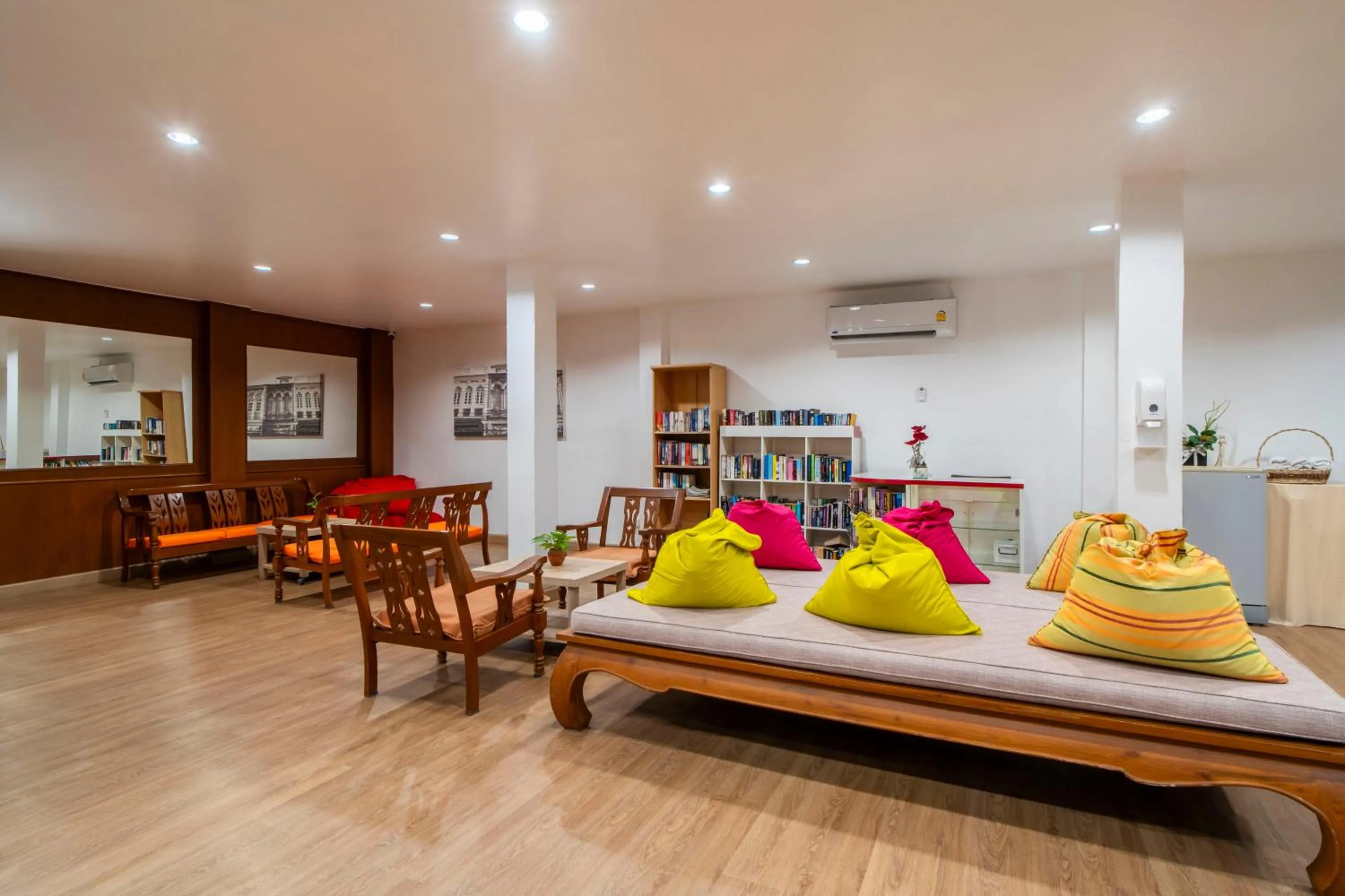 Area and facilities in Best Western Phuket Ocean Resort