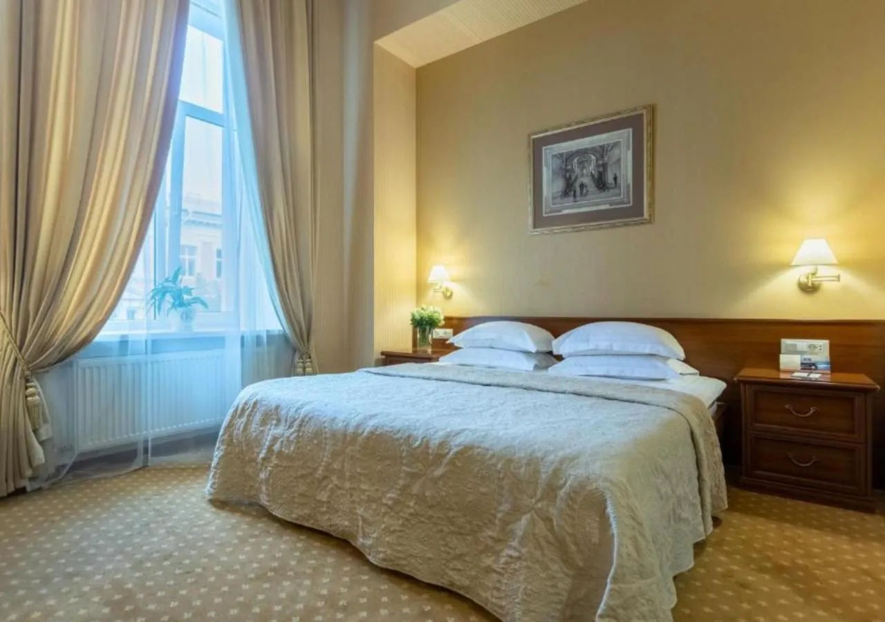 Bed in Continental Hotel