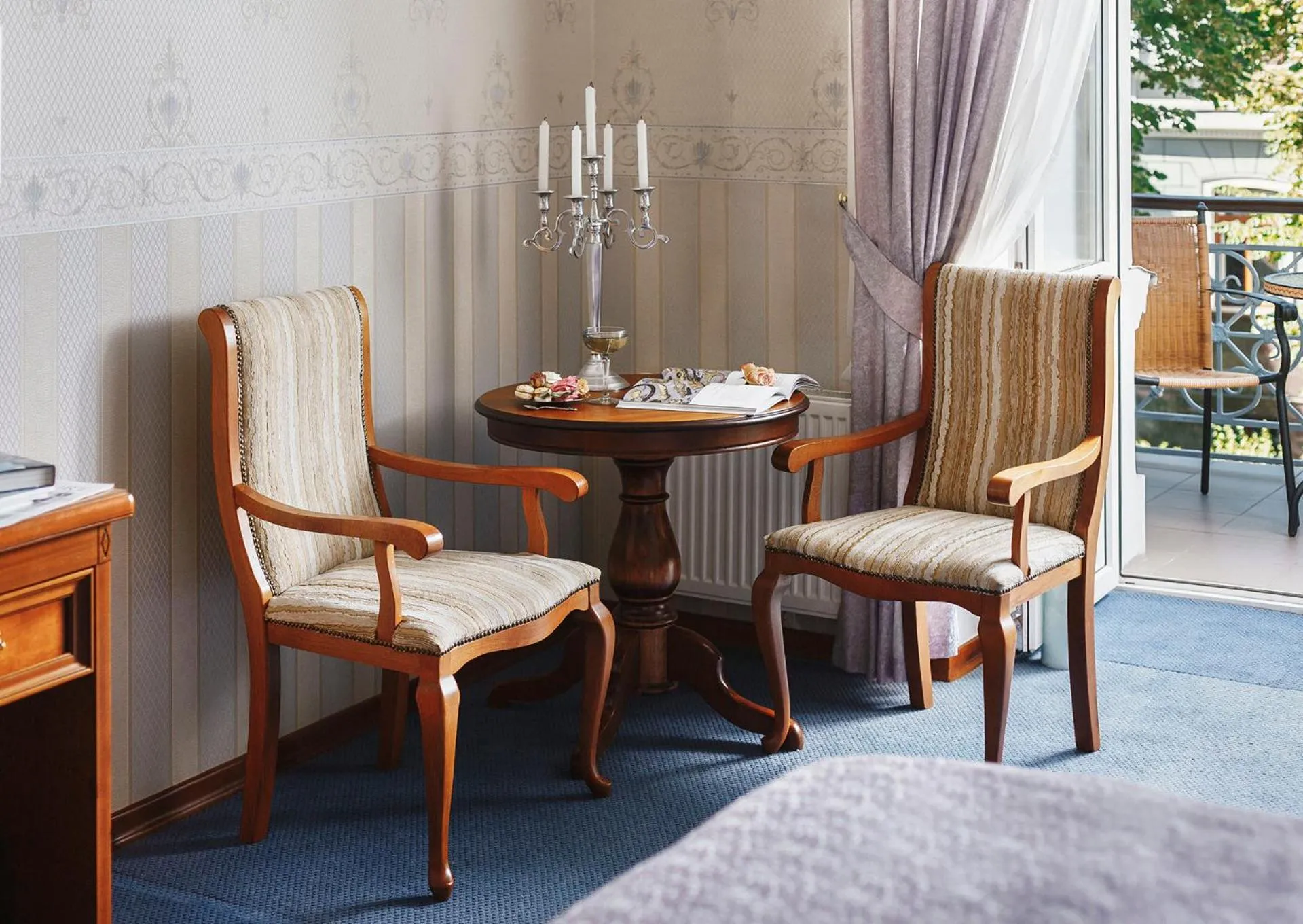 Balcony/Terrace in Continental Hotel