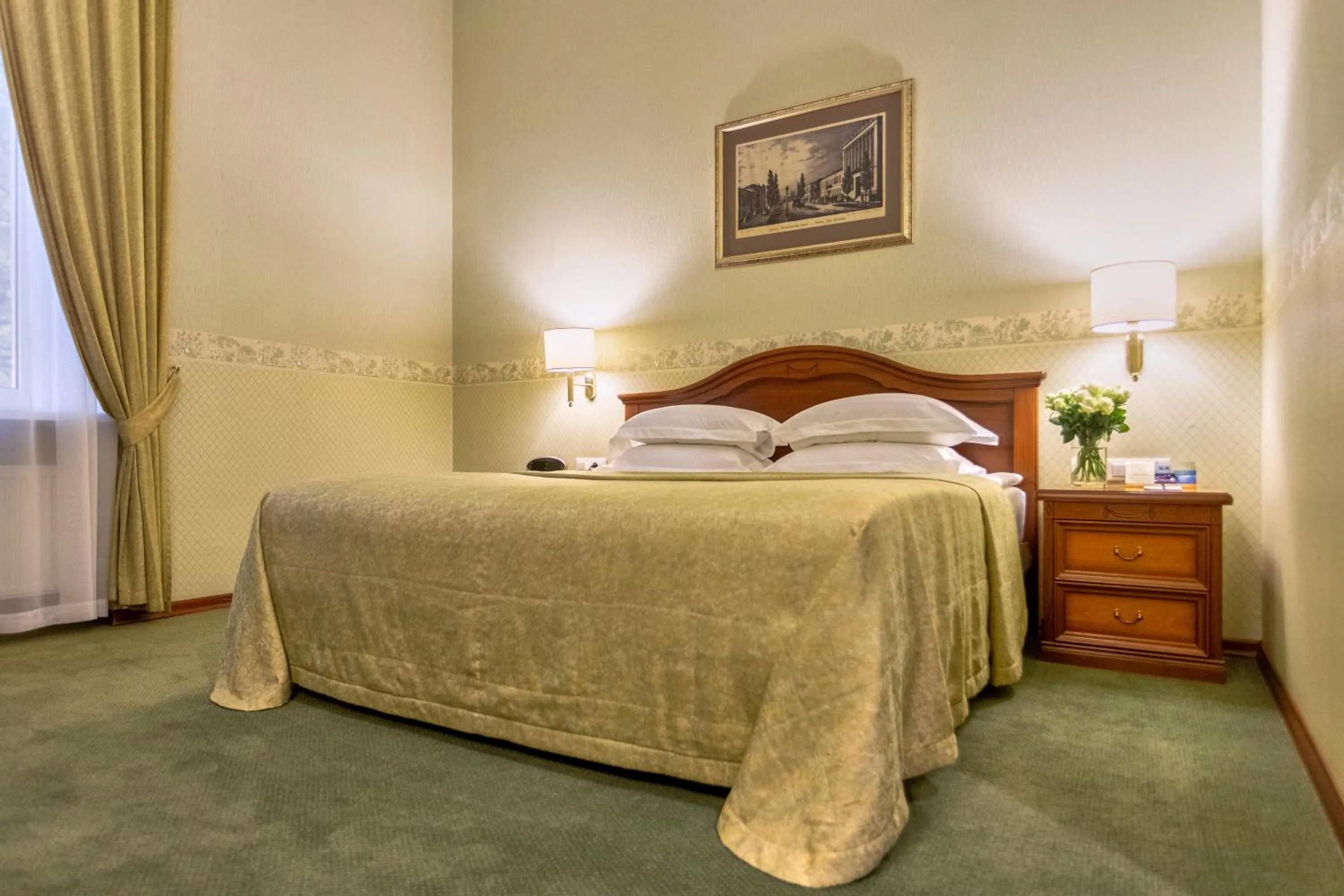 Bed in Continental Hotel