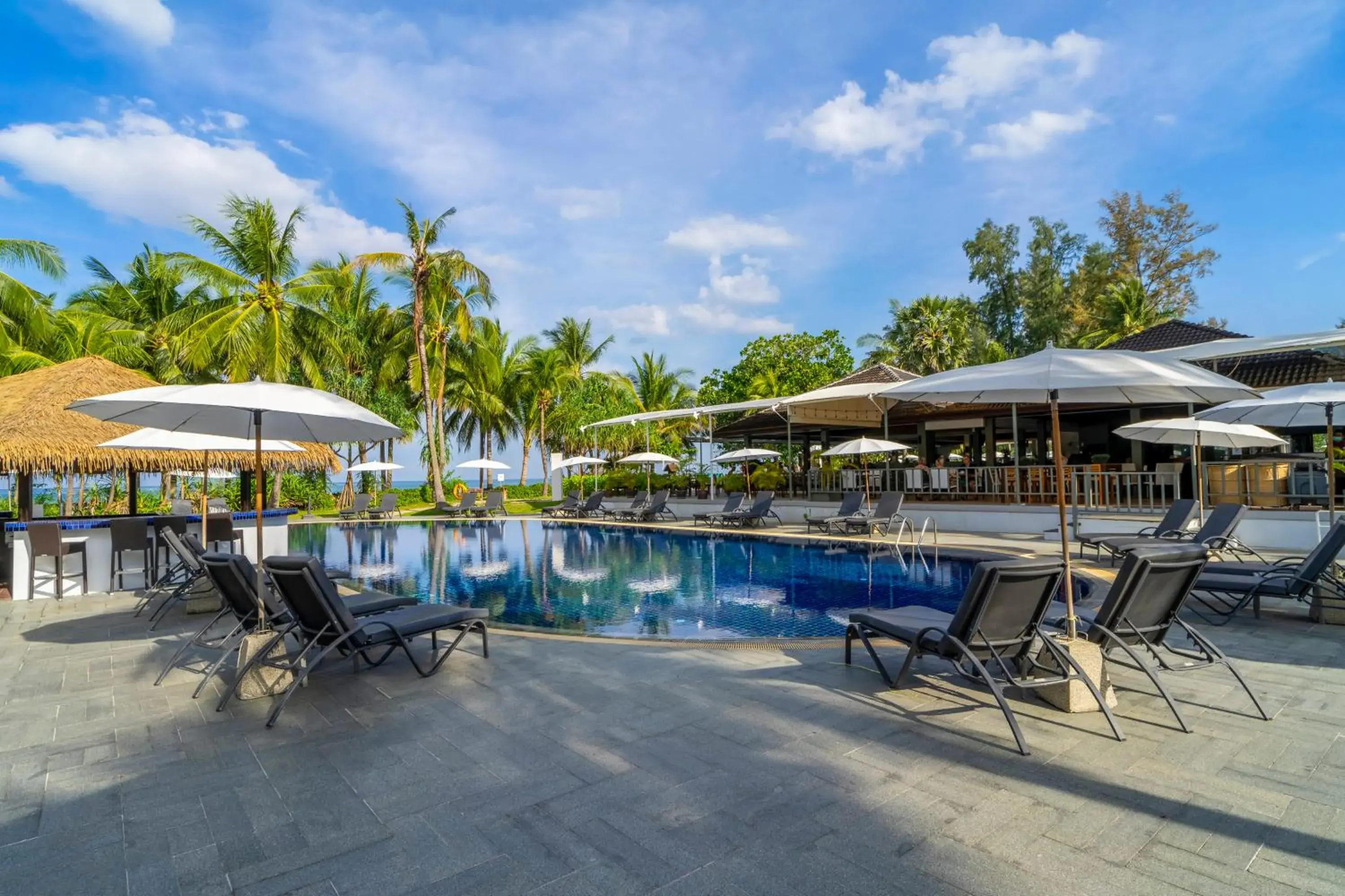 Swimming pool in Sunprime Kamala Beach Swimming pool in Sunprime Kamala Beach