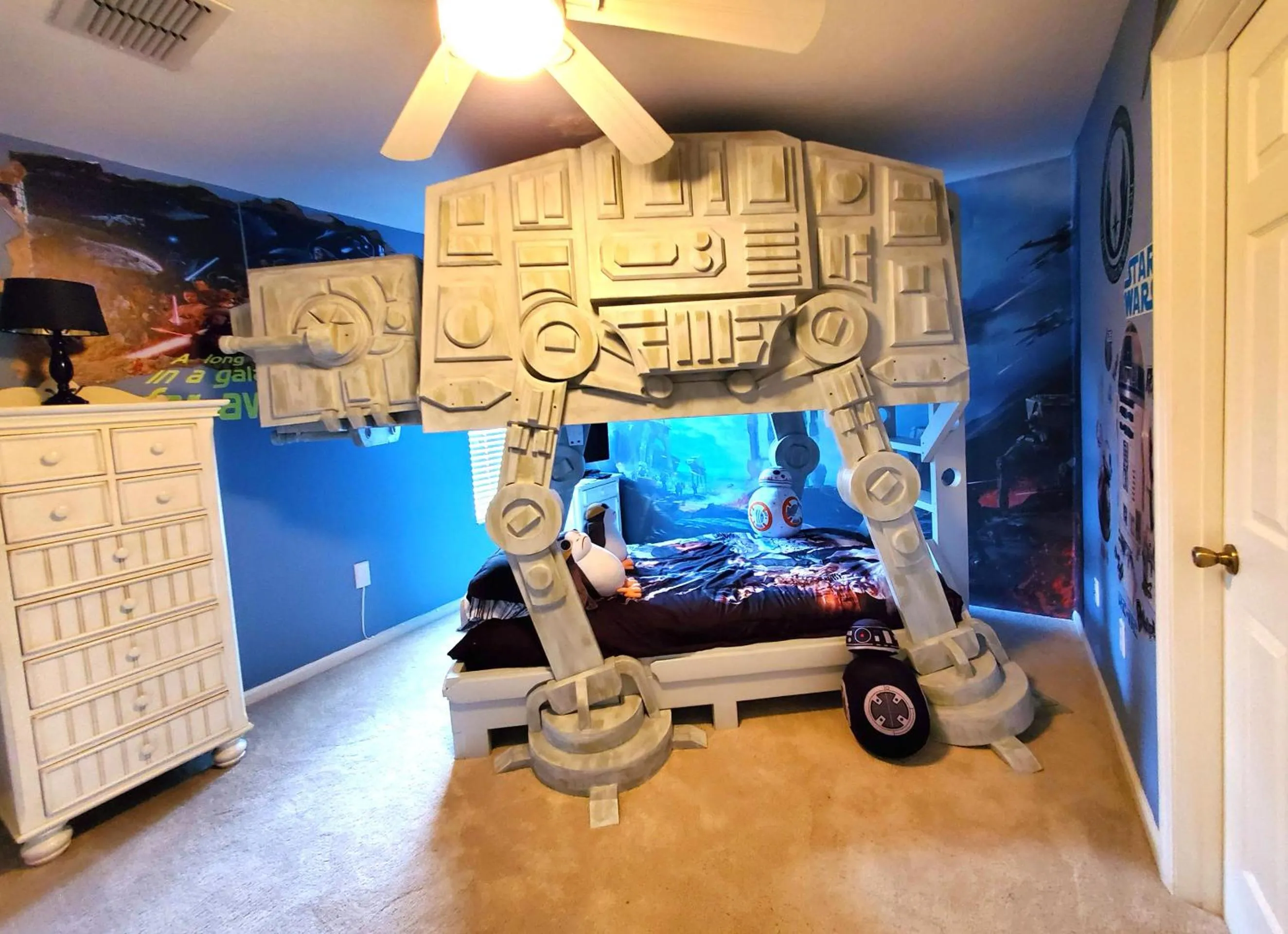 Windsor Hills Resort - Enchanted Crystal Castle