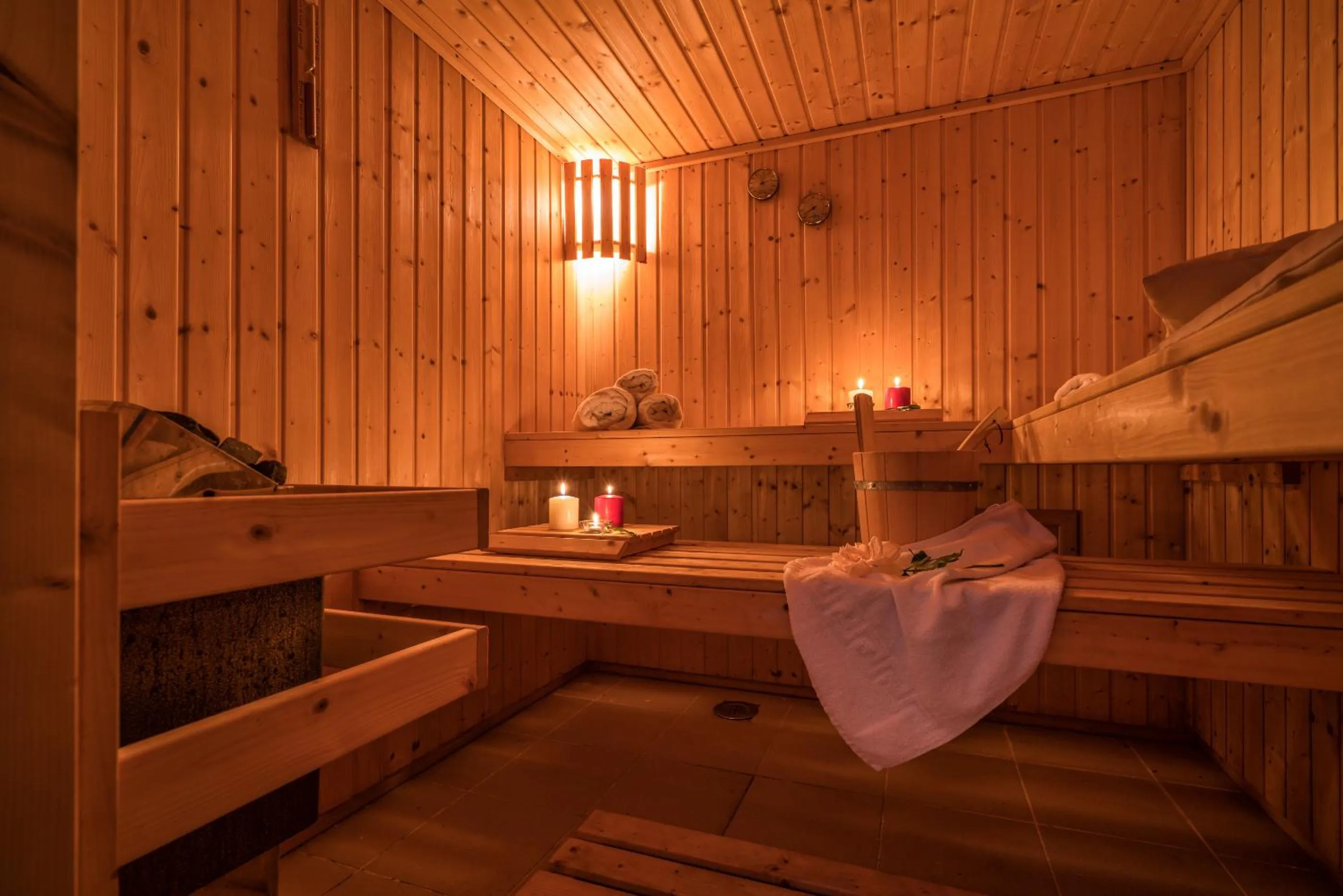 Sauna in Cactus Hotel