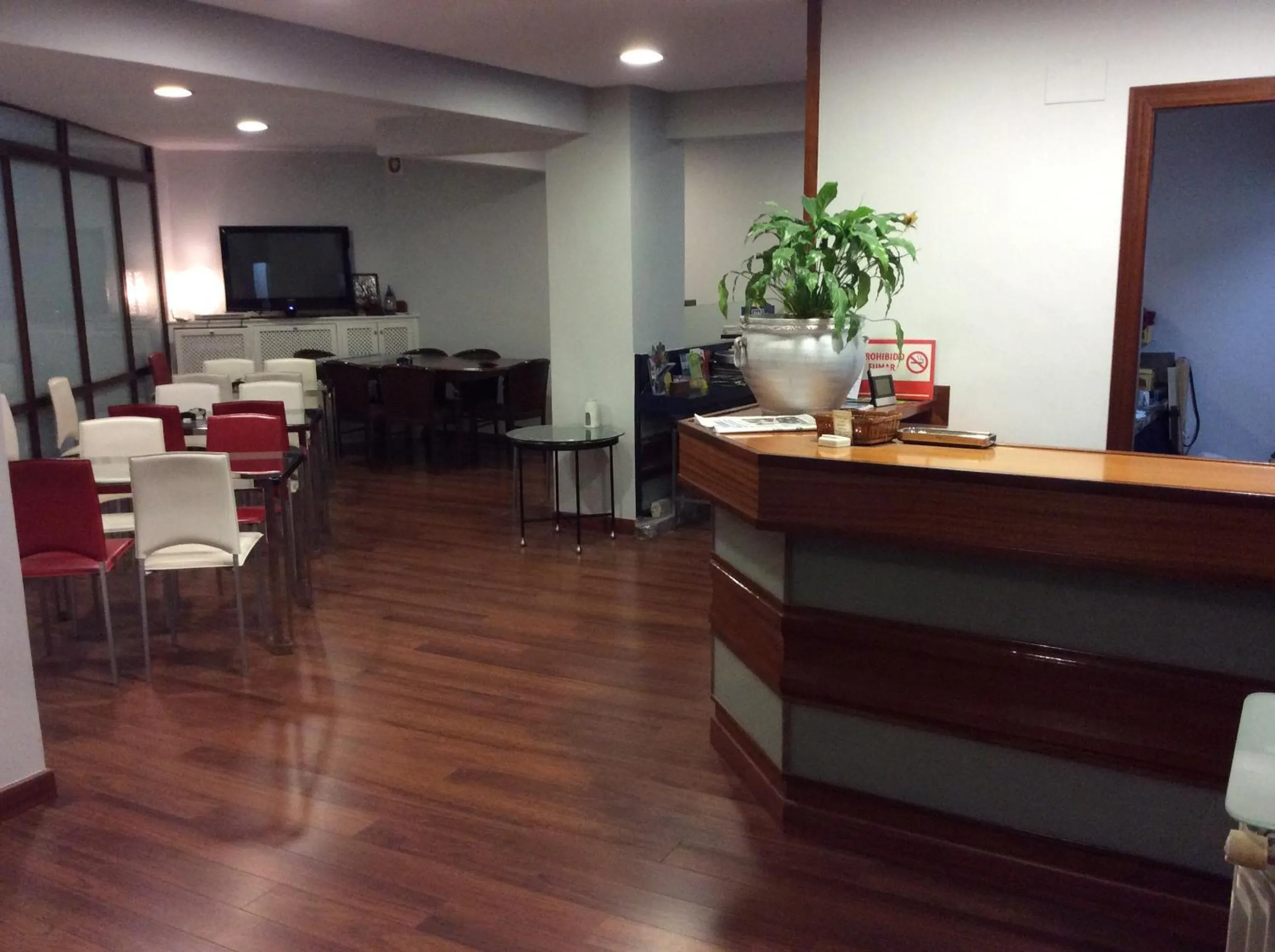 Lobby or reception in Hostal Liebana
