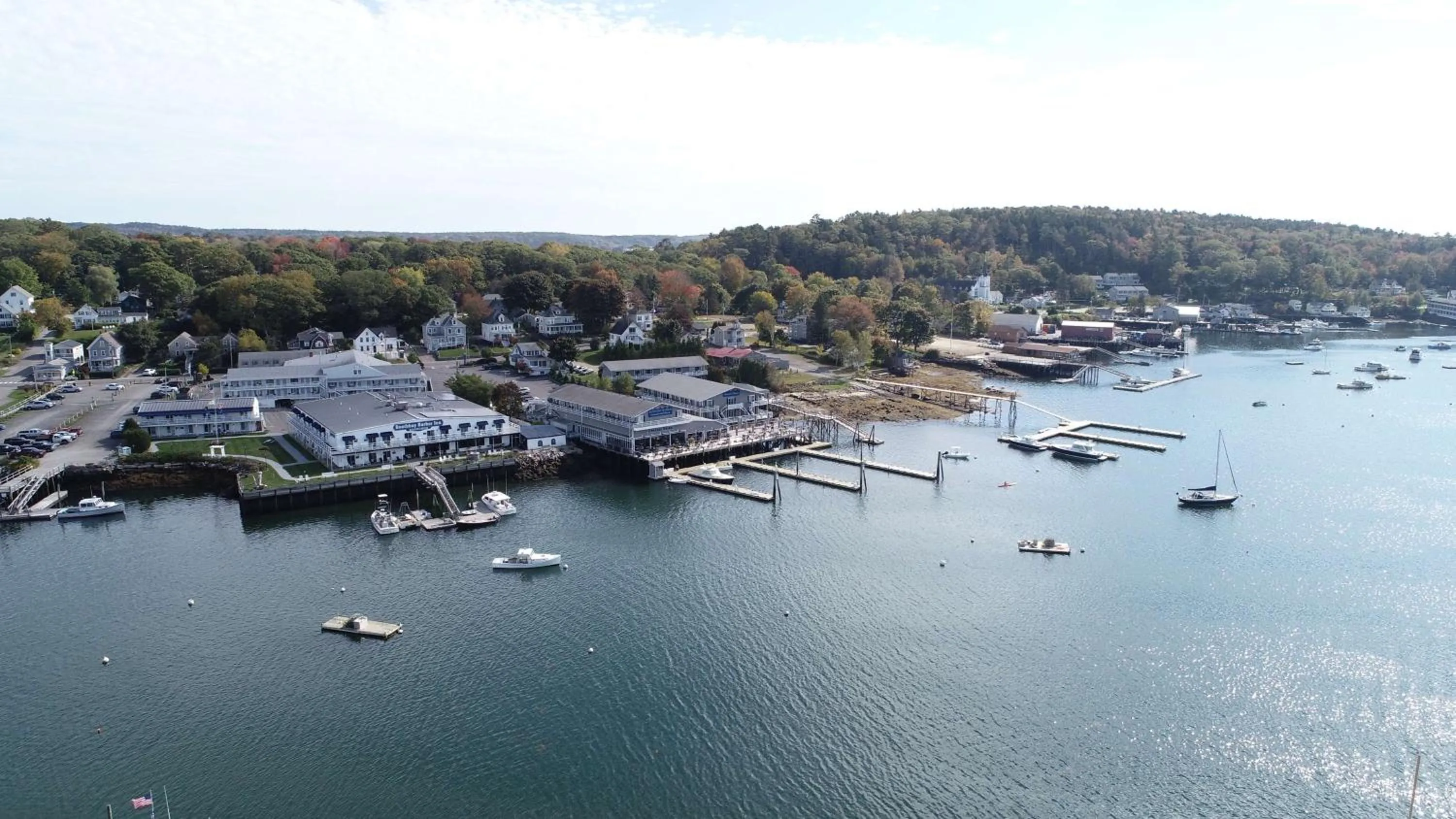 Property building in Boothbay Harbor Inn
