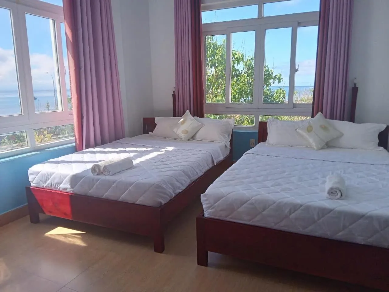 Property building, Bed in Thanh Tran Guesthouse Lý Sơn