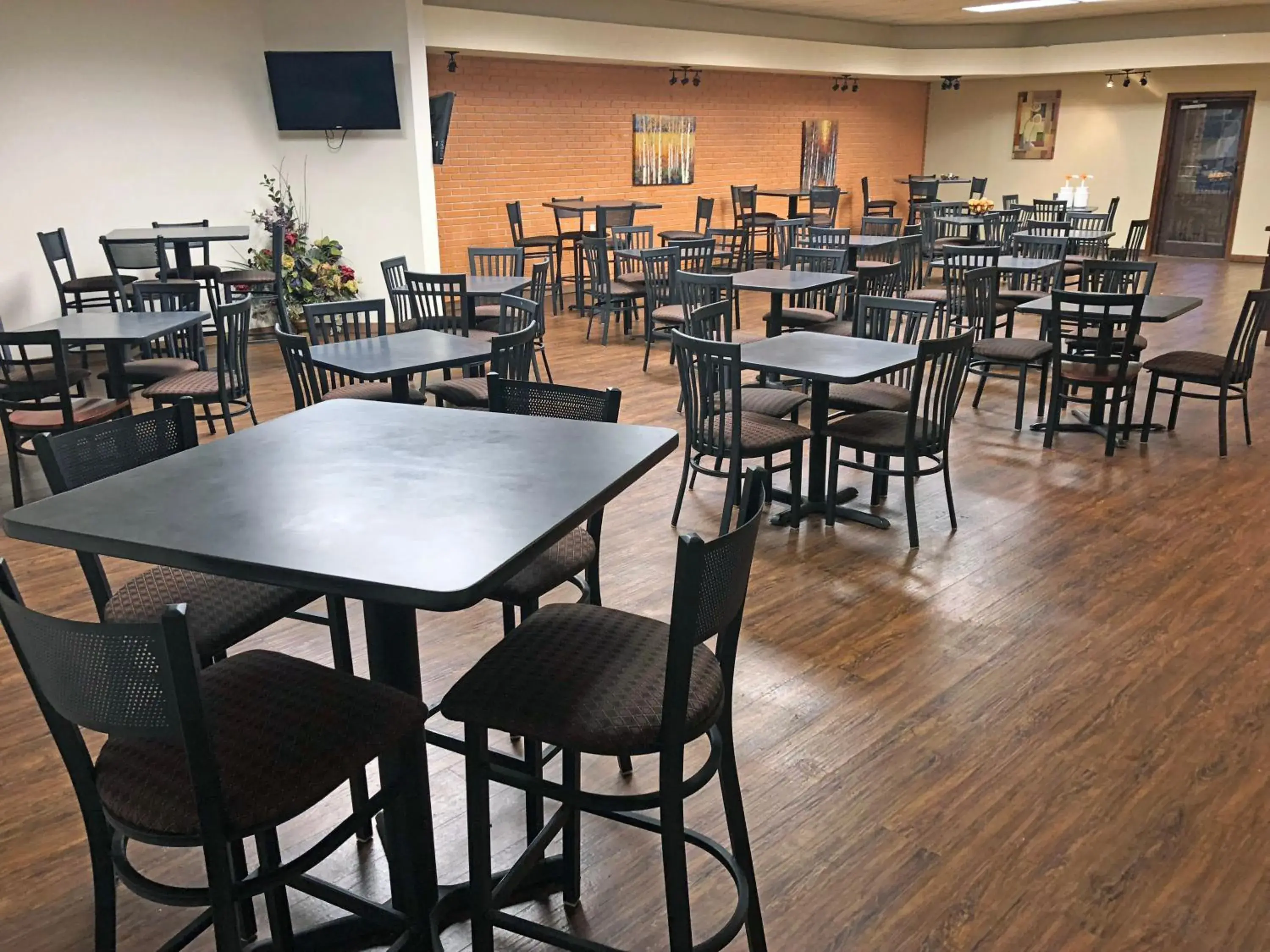 Restaurant/places to eat in FairBridge Extended Stay, a Kitchenette Hotel Restaurant/places to eat in FairBridge Extended Stay, a Kitchenette Hotel