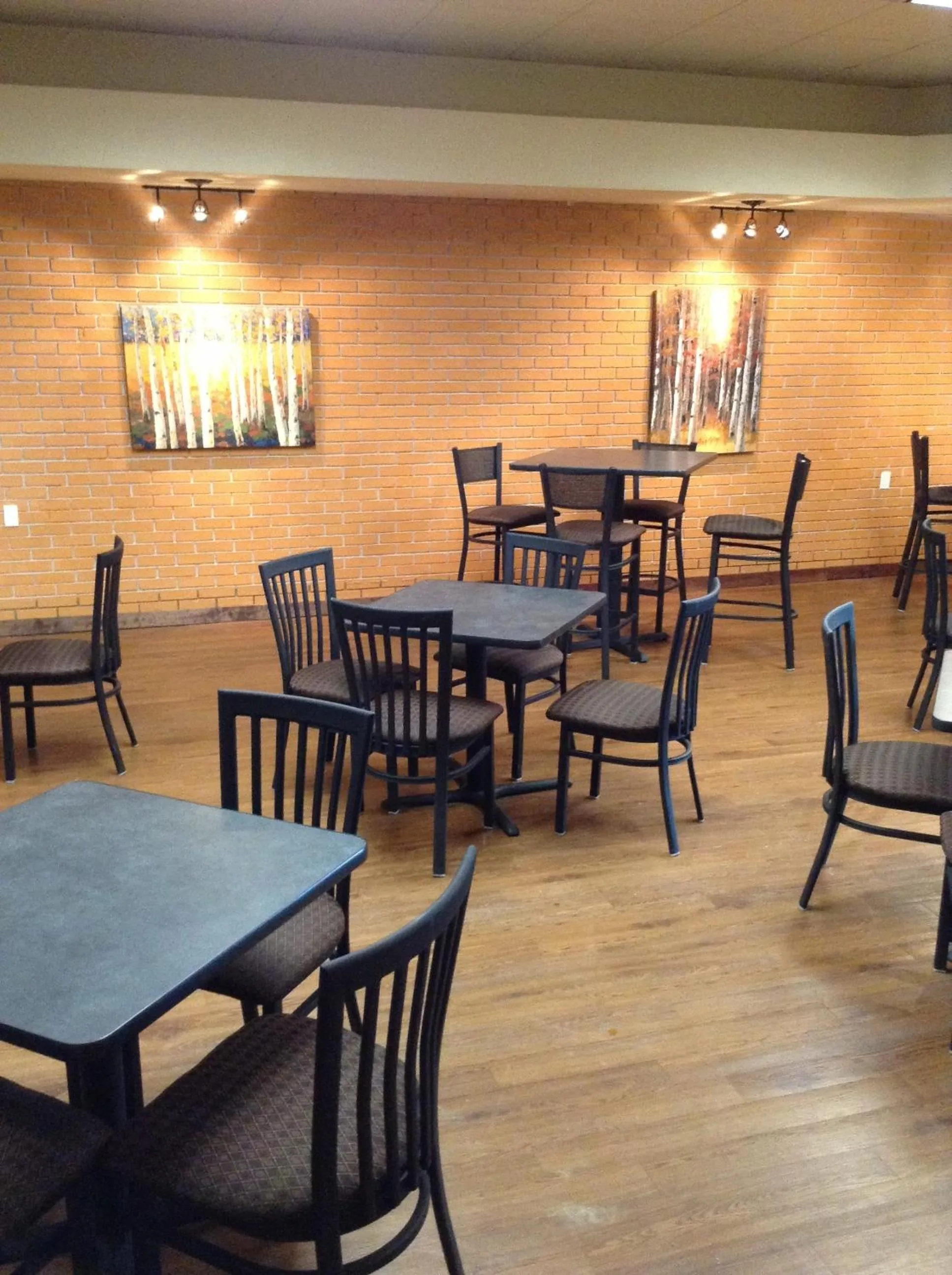 Restaurant/places to eat in FairBridge Extended Stay, a Kitchenette Hotel