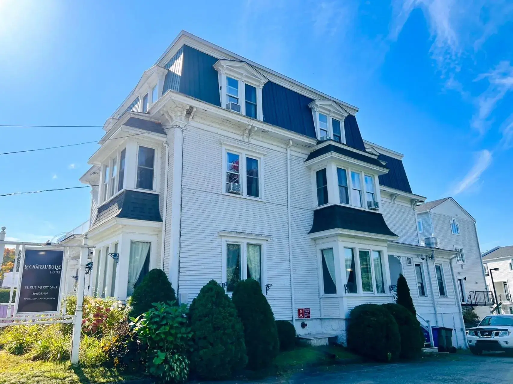 Le Chateau du Lac Le Chateau du Lac