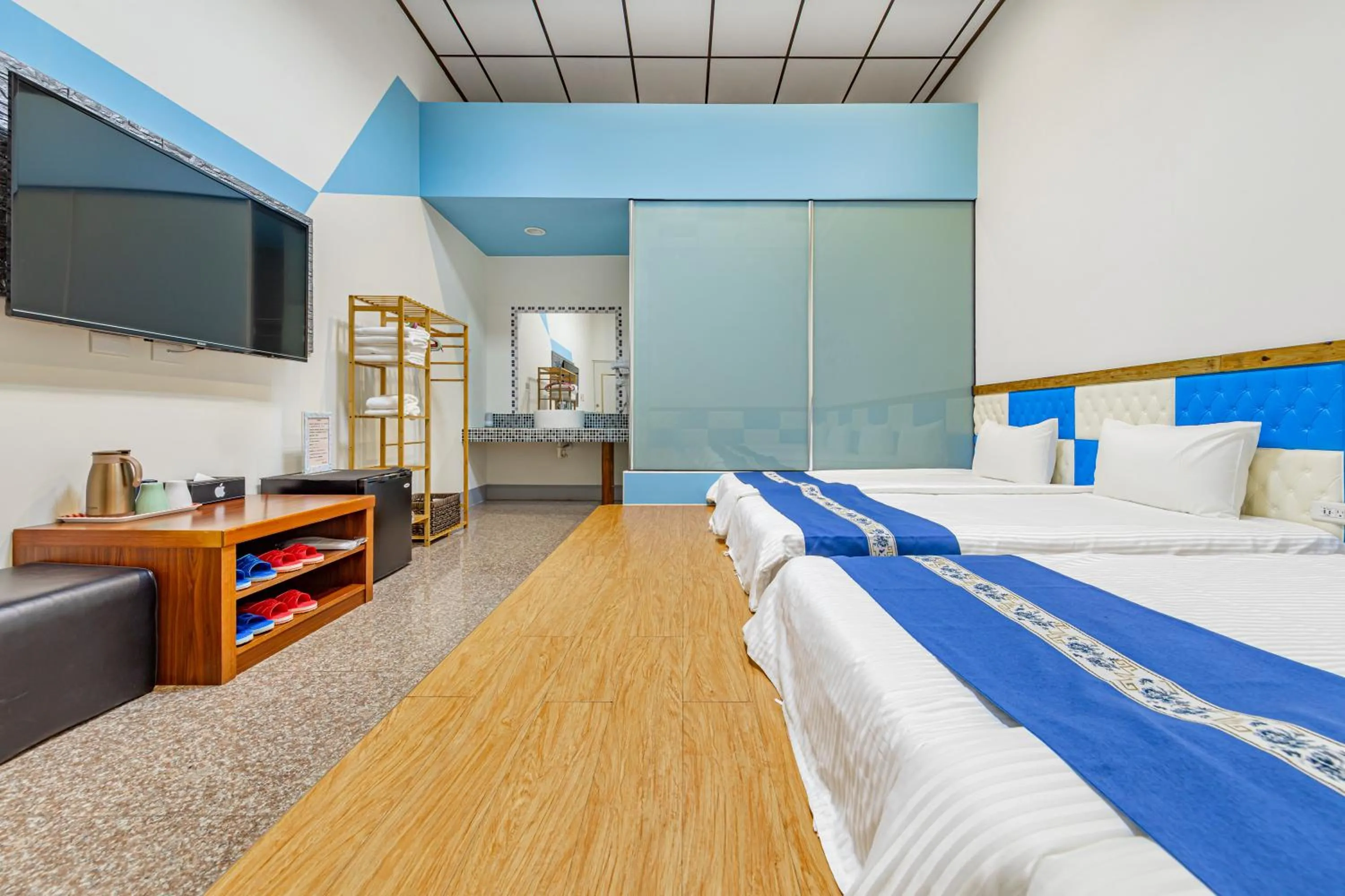 Bed in Sun Moon Lake Jinlongshan BnB