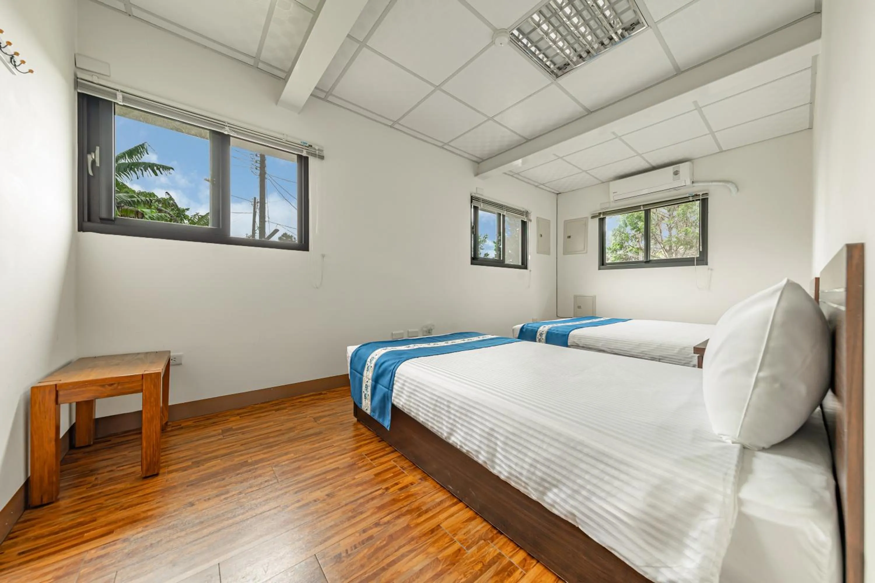 Bed in Sun Moon Lake Jinlongshan BnB