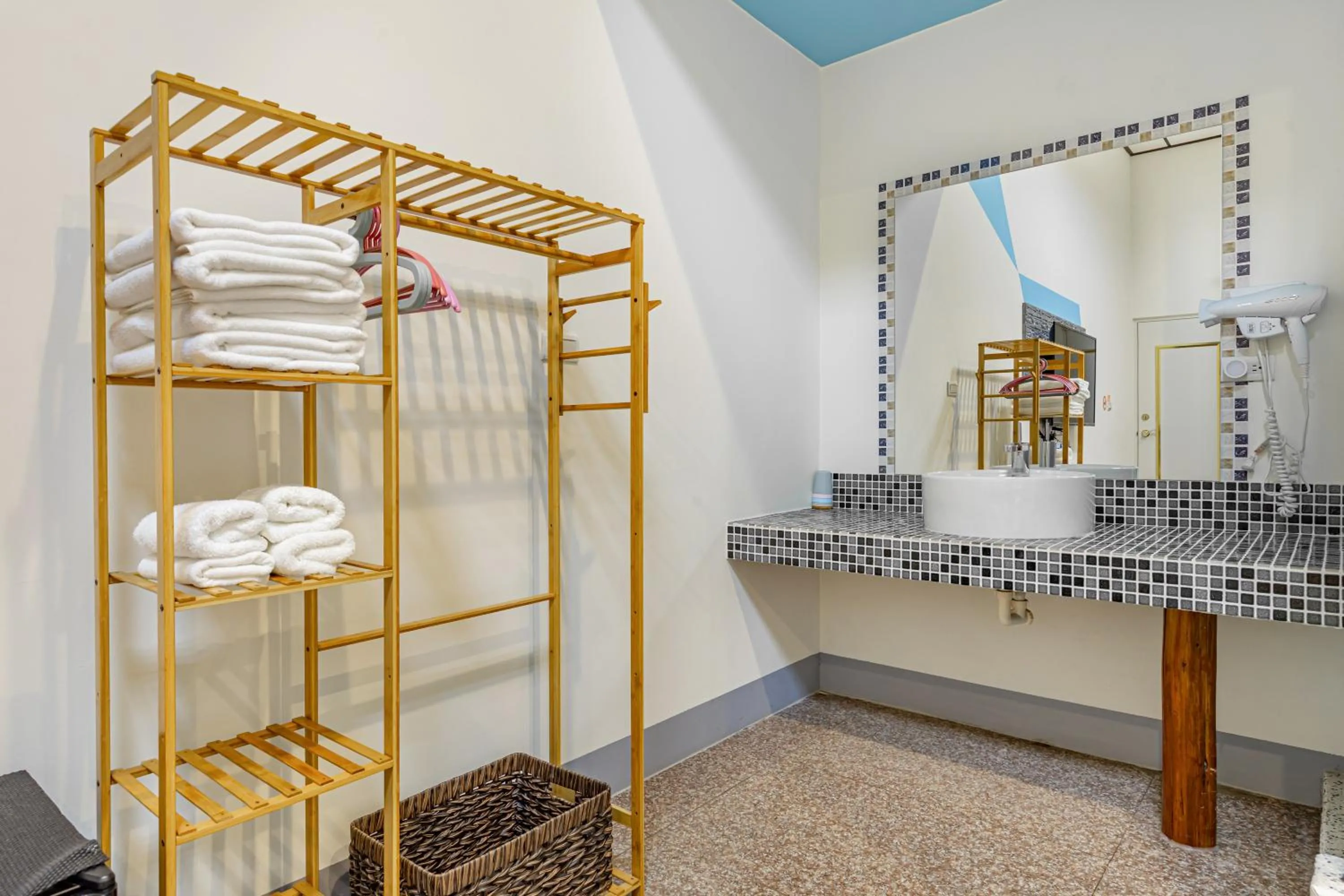 Bathroom in Sun Moon Lake Jinlongshan BnB