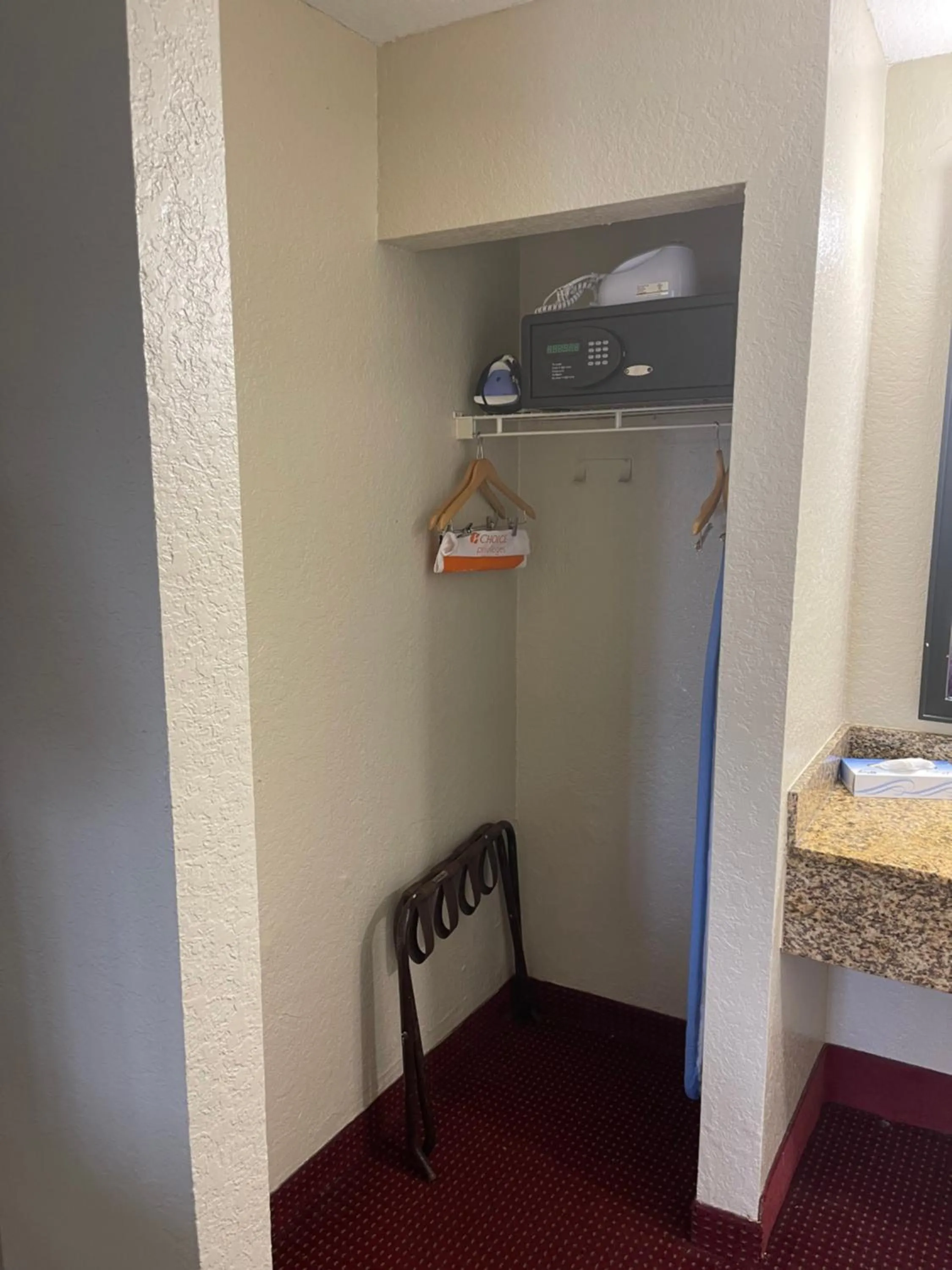 furniture in Quality Inn Orlando-Near Universal Blvd