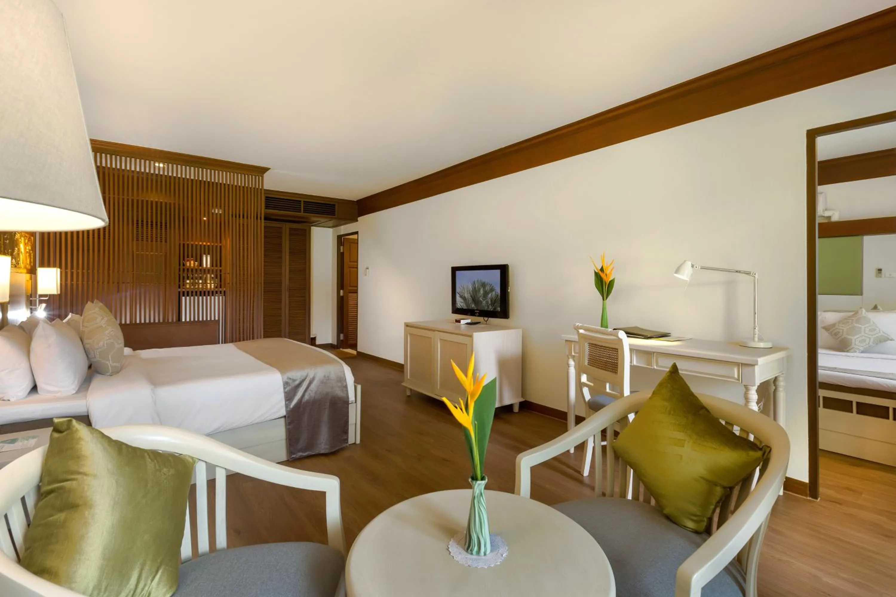 Area and facilities, Bed in Best Western Premier Bangtao Beach Resort & Spa