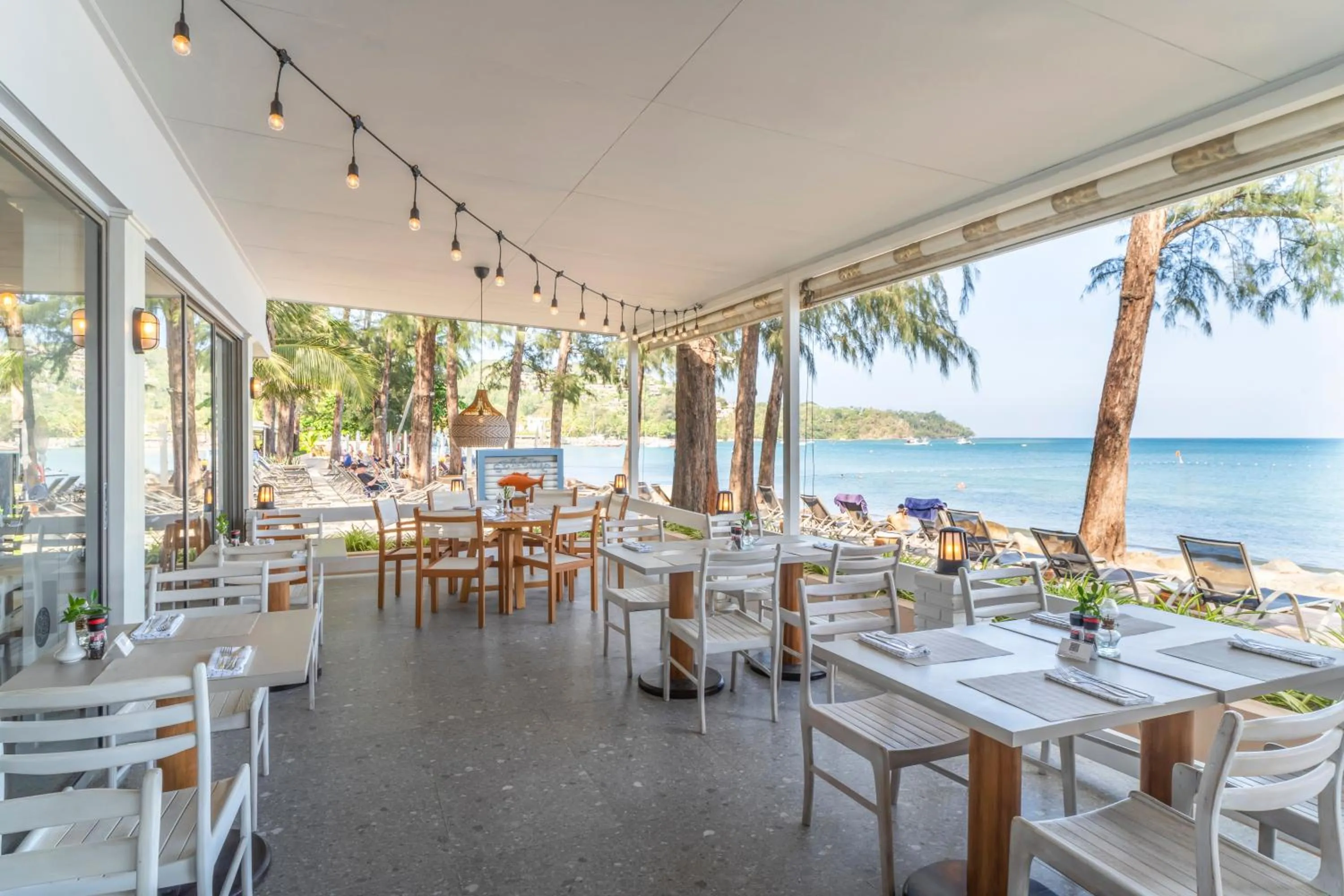 Restaurant/places to eat in Best Western Premier Bangtao Beach Resort & Spa