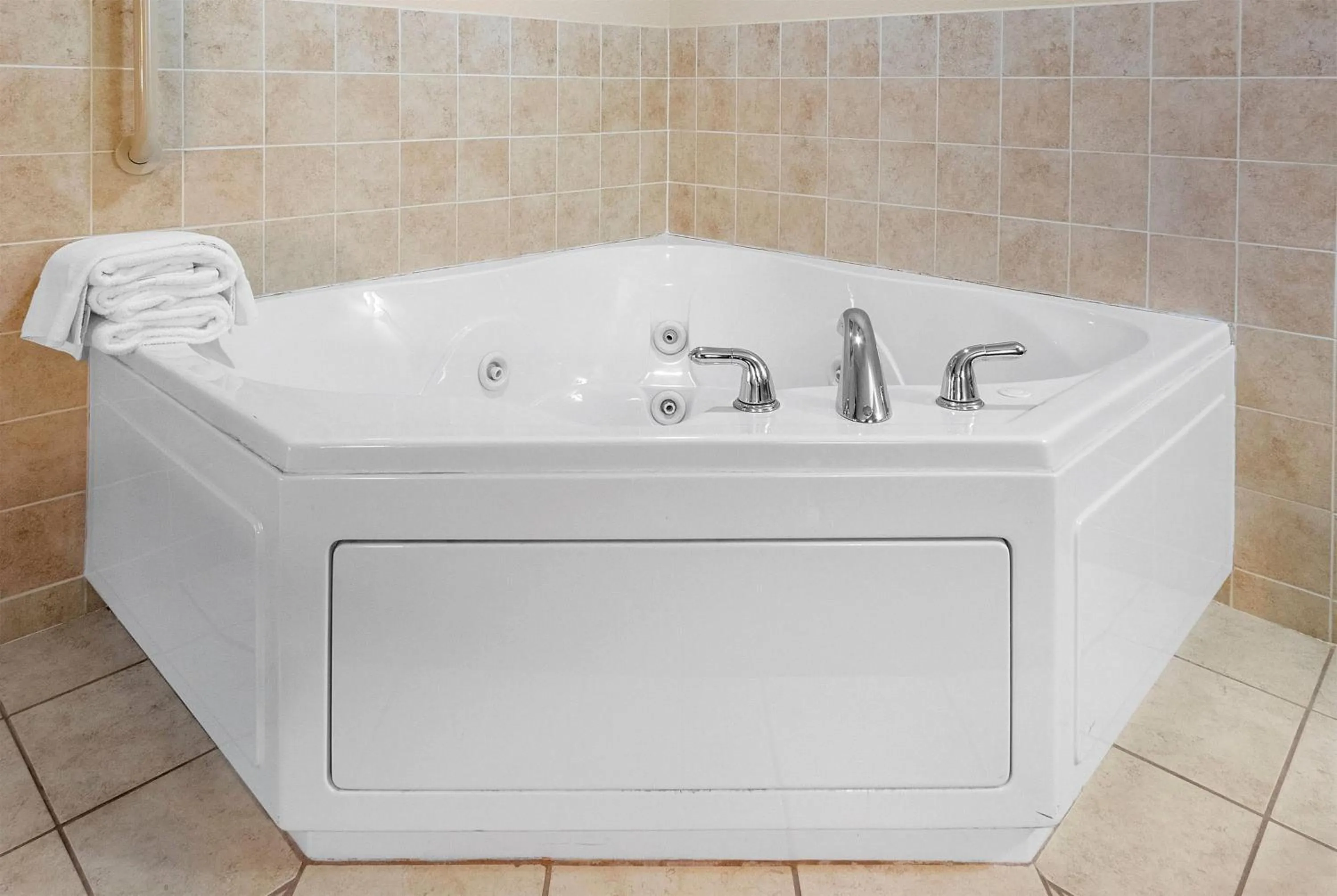 Bathroom in AmericInn by Wyndham Green Bay East