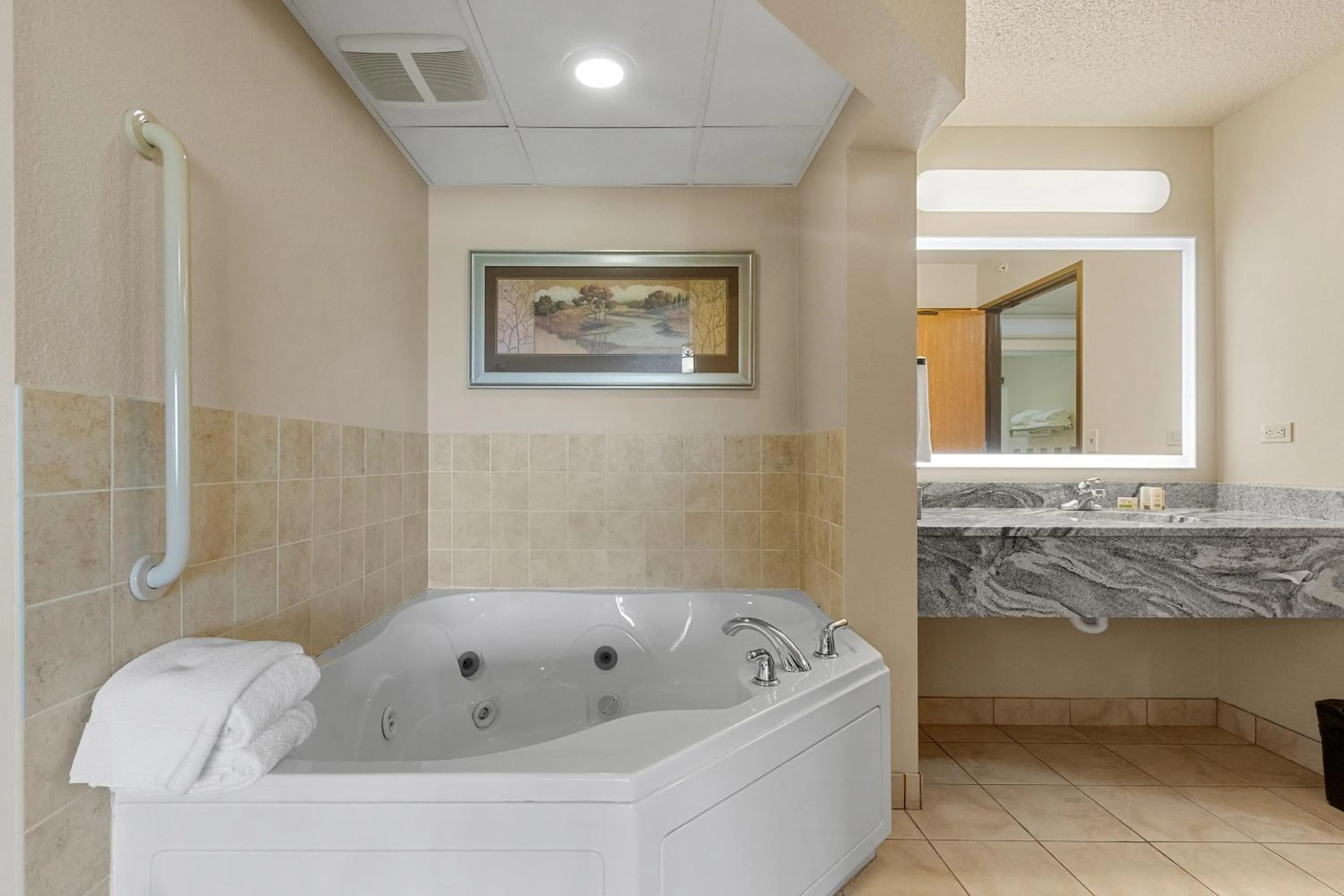 Hot Tub in AmericInn by Wyndham Green Bay East