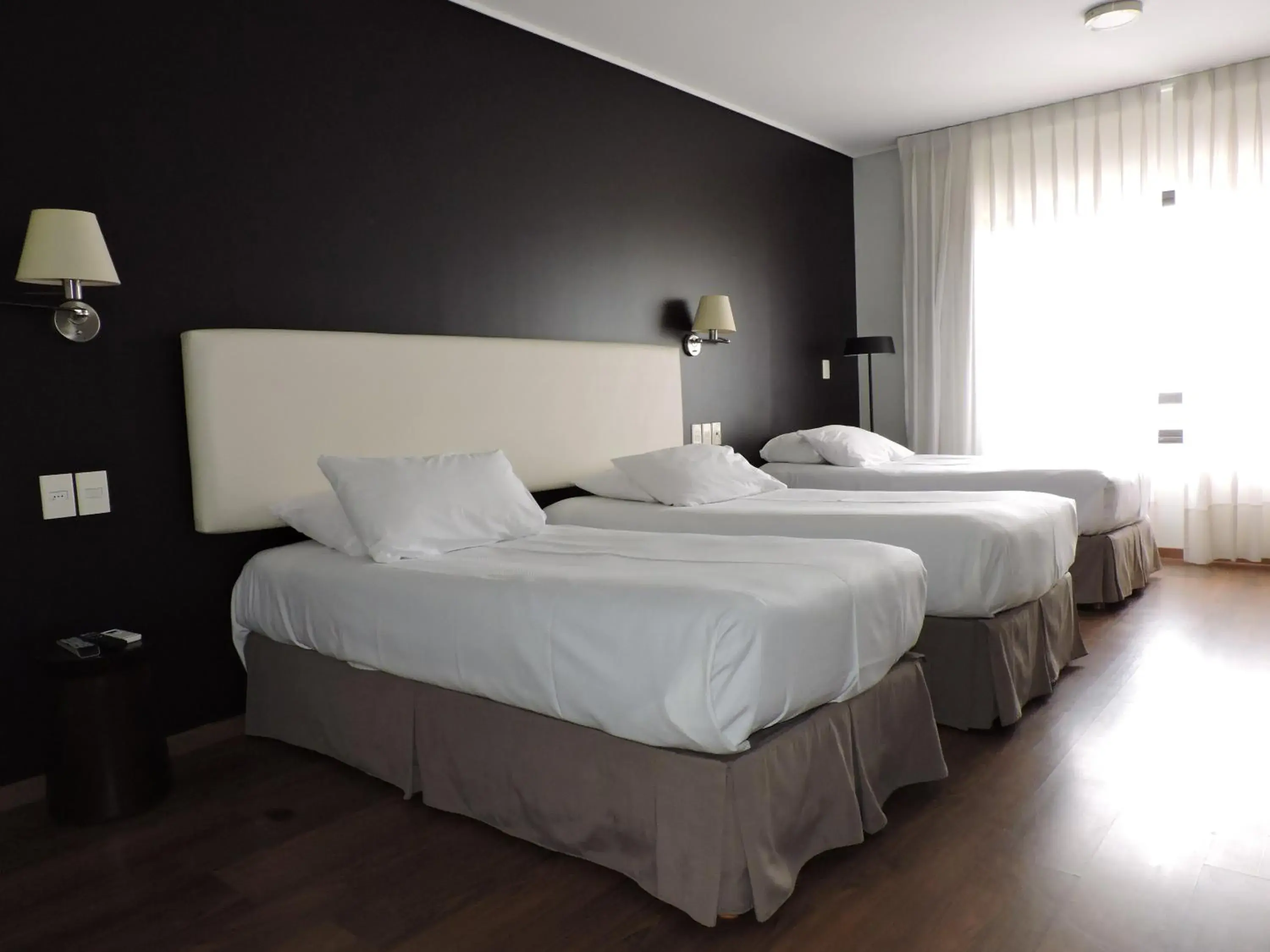 Natural landscape, Bed in Regency Park Hotel Natural landscape, Bed in Regency Park Hotel