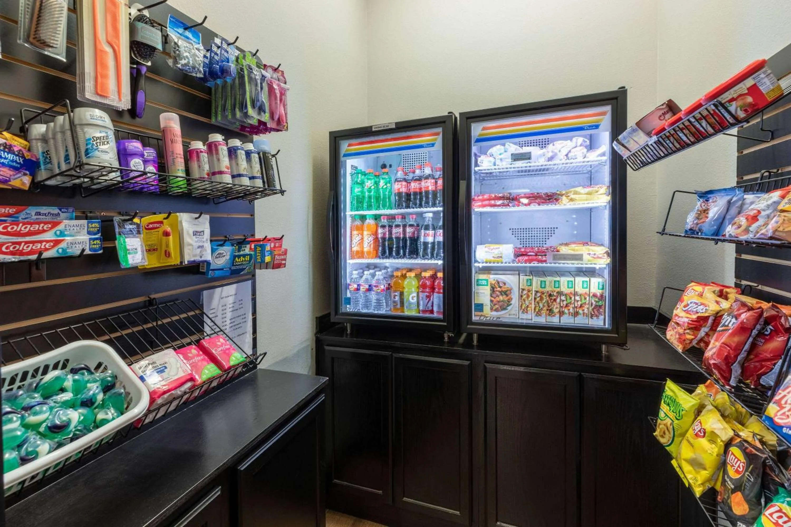 Food and drinks in La Quinta by Wyndham Fort Worth - Lake Worth