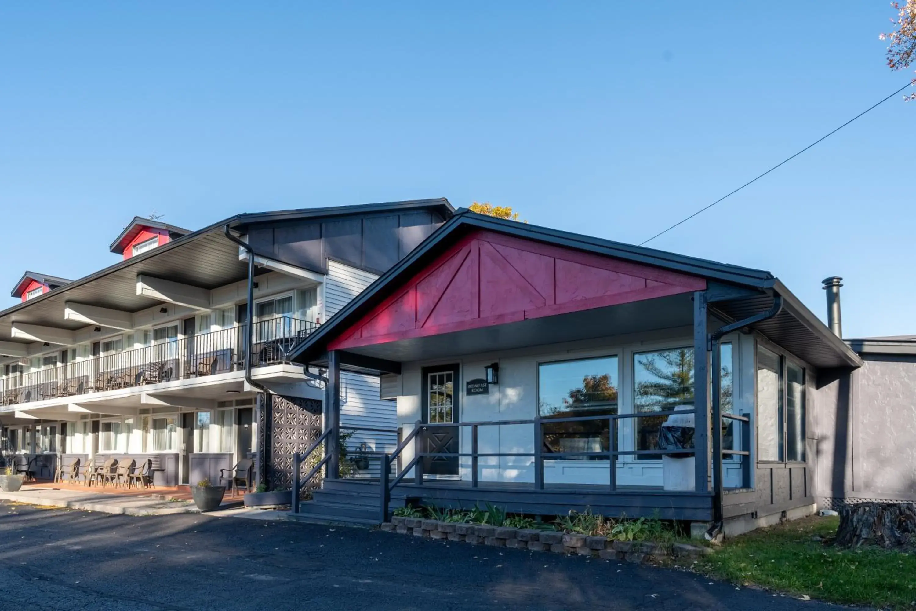 Breakfast in Super 8 by Wyndham Gananoque - Country Squire Resort Breakfast in Super 8 by Wyndham Gananoque - Country Squire Resort