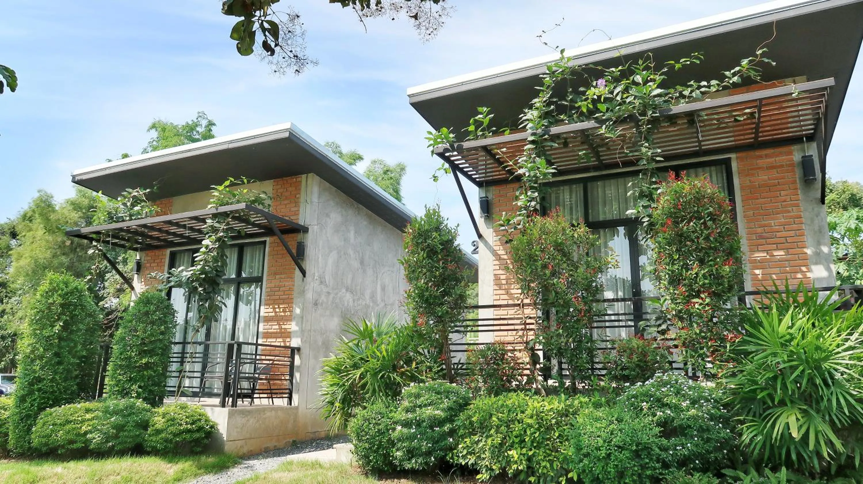 Property building in Casa Foresta Nan