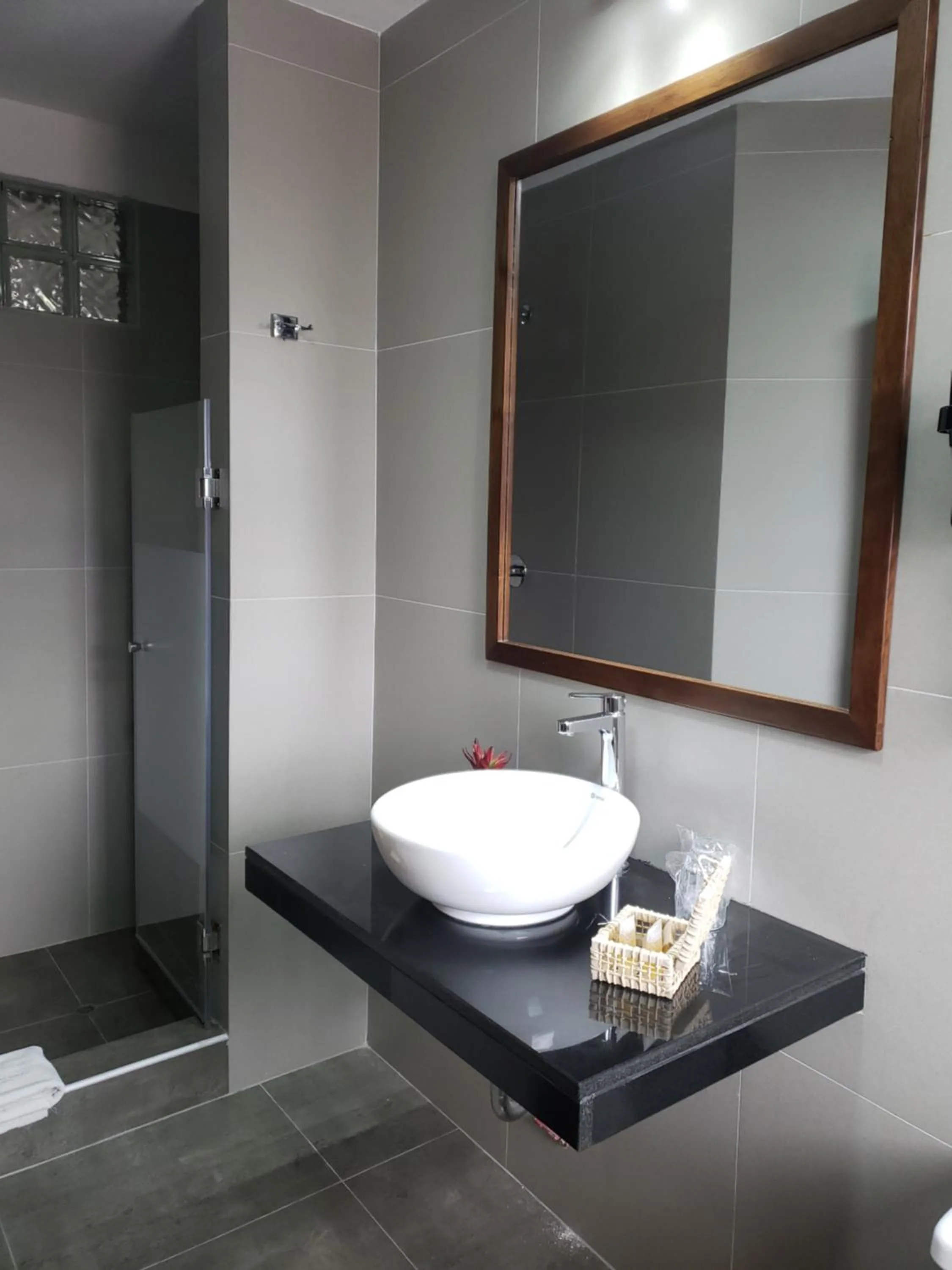 Shower in Hotel Sueños del Inka