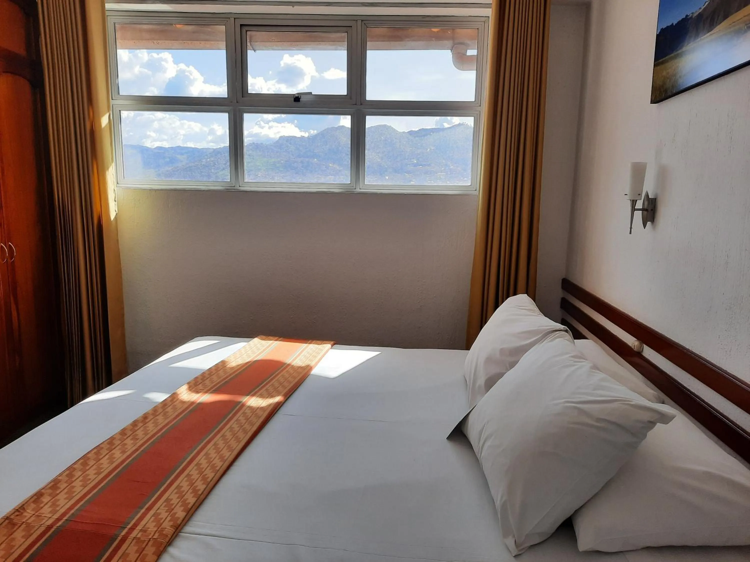 Photo of the whole room, Bed in Hotel Sueños del Inka