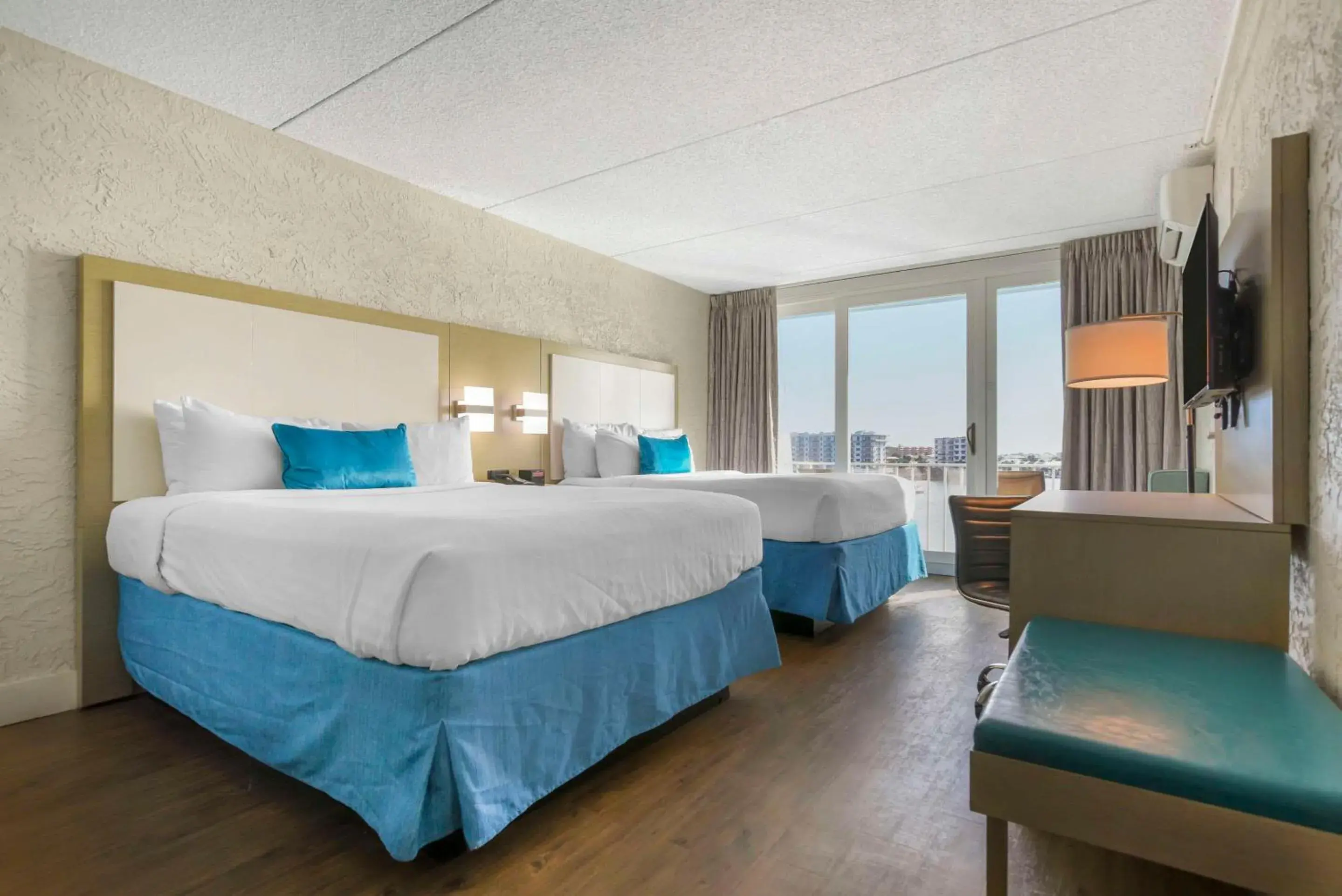 Queen Room with Two Queen Beds and Harbor View - Non-Smoking in Inn on Destin Harbor, an Ascend Collection Hotel Queen Room with Two Queen Beds and Harbor View - Non-Smoking in Inn on Destin Harbor, an Ascend Collection Hotel
