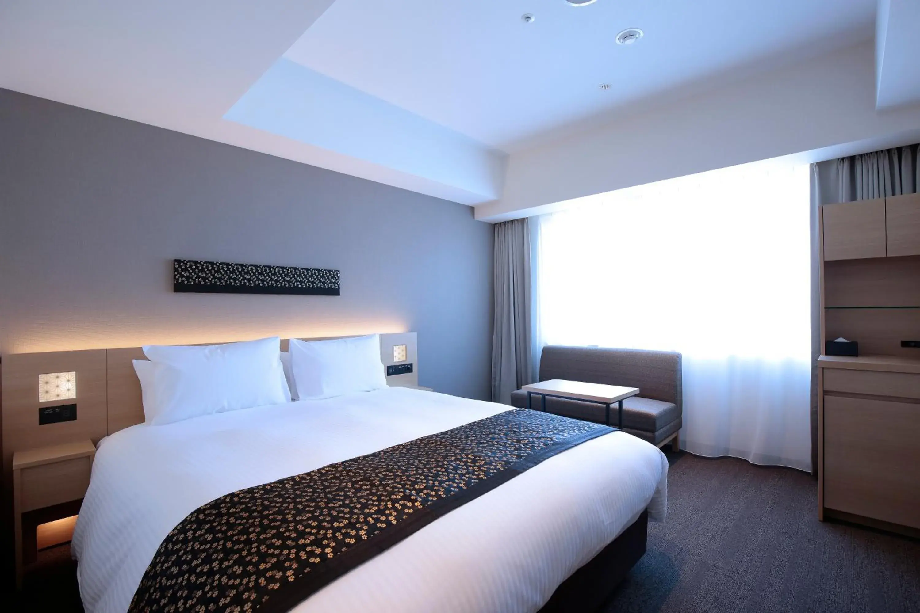 Superior Queen Room with Free access to Lounge - Non-Smoking in Hotel Intergate Kyoto Shijo Shinmachi Superior Queen Room with Free access to Lounge - Non-Smoking in Hotel Intergate Kyoto Shijo Shinmachi