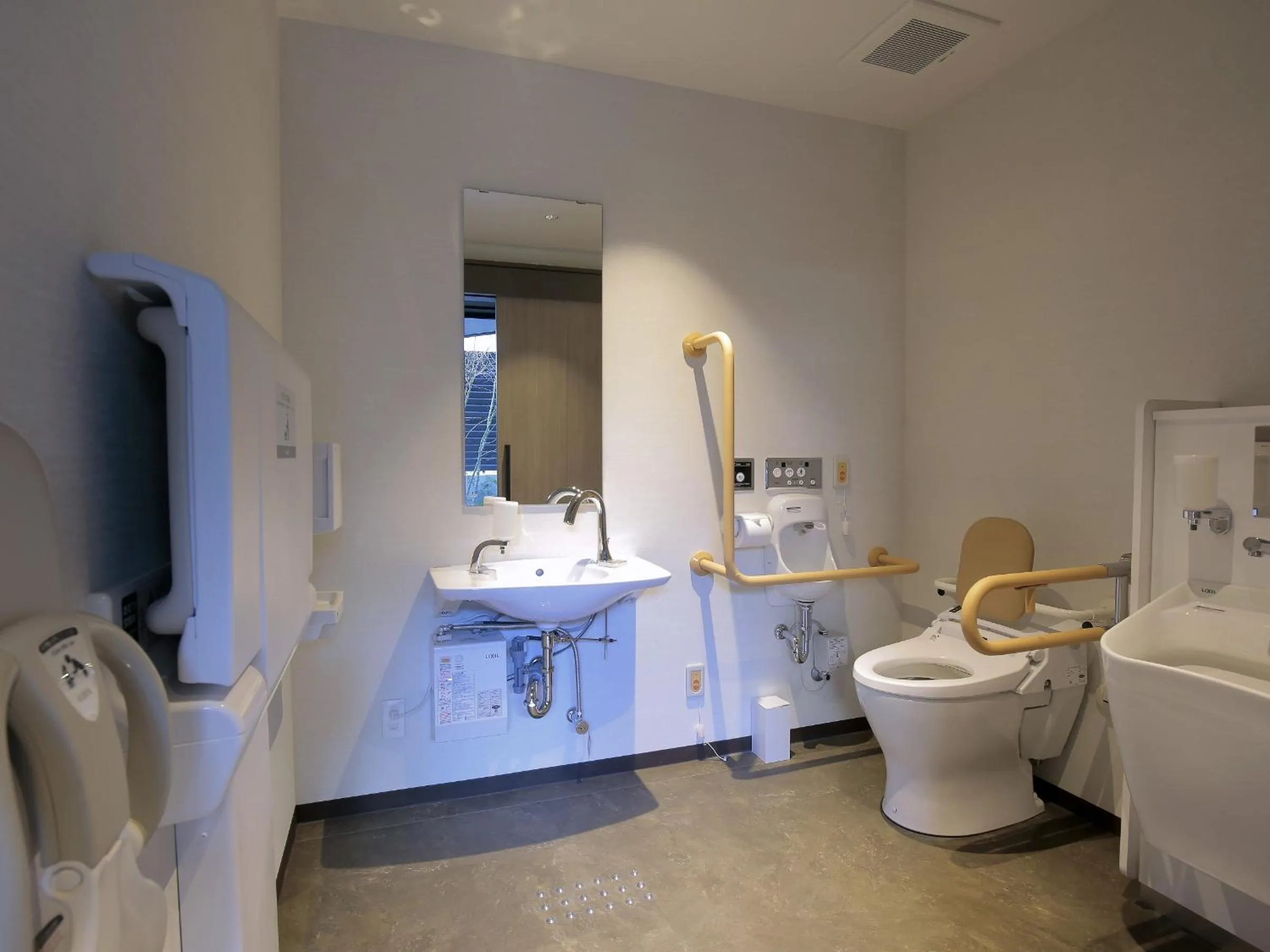 Toilet in Hotel Intergate Kyoto Shijo Shinmachi