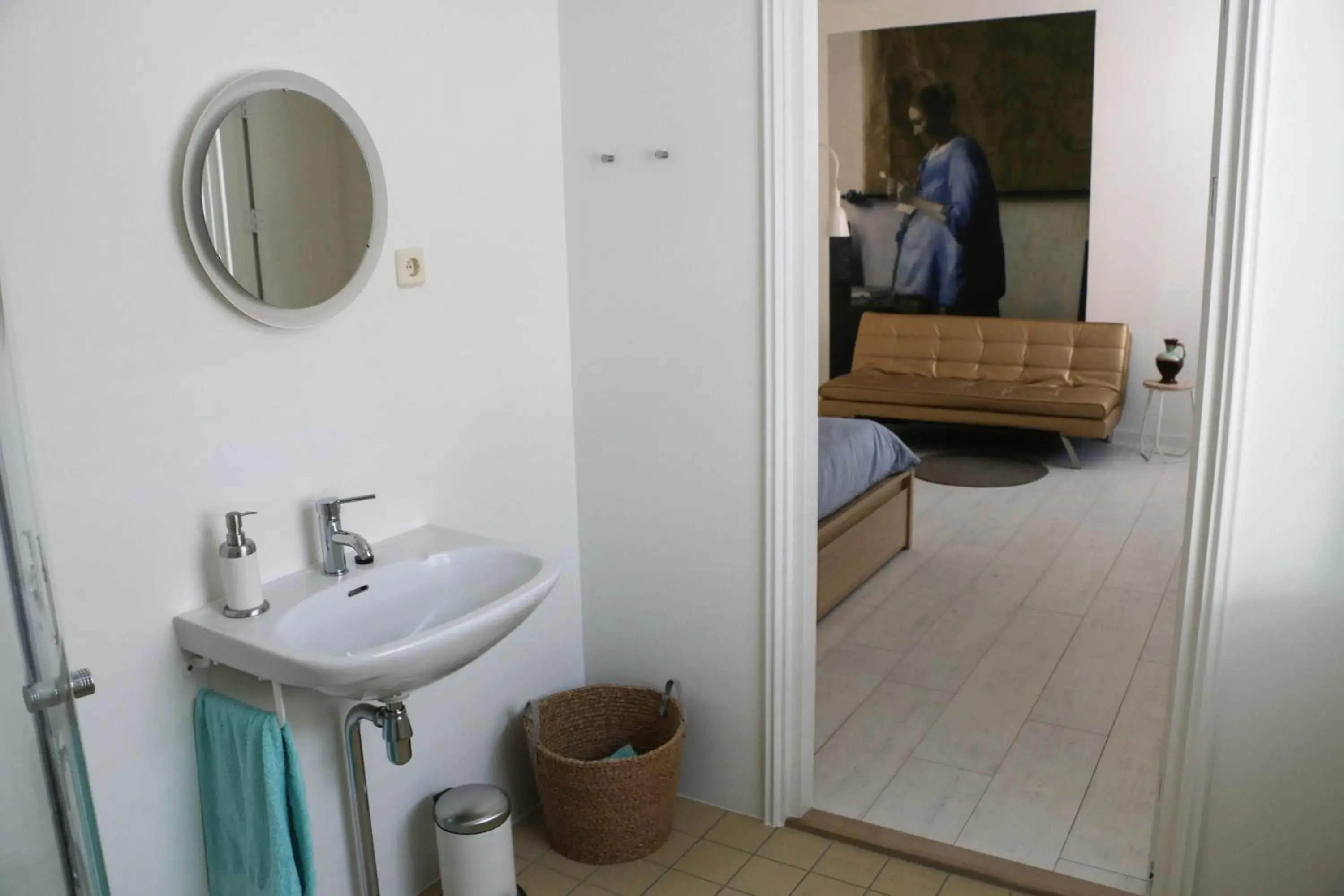 Double or Twin Room with Extra Bed in Logement Nij Bonga Holwerd Double or Twin Room with Extra Bed in Logement Nij Bonga Holwerd