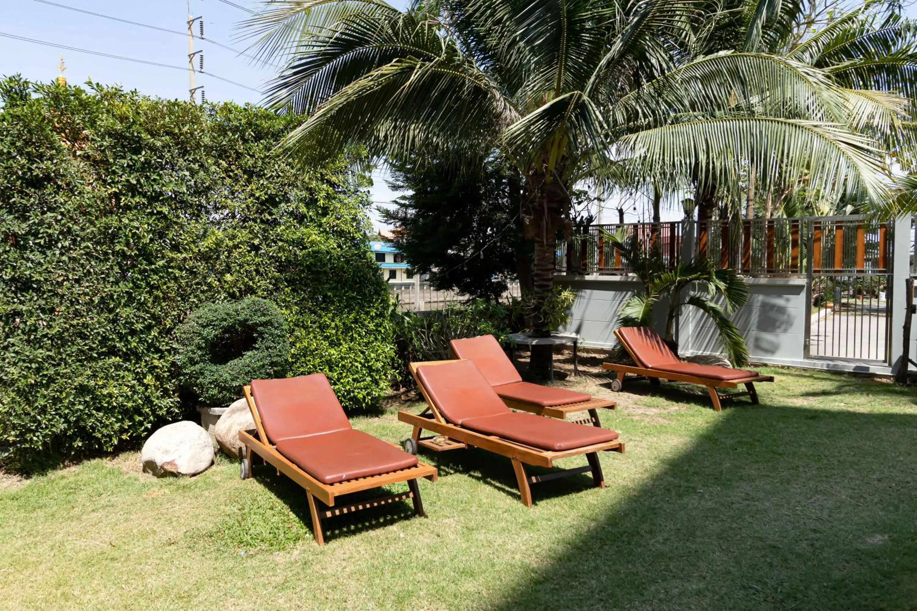 Property building in Silver Gold Garden, Suvarnabhumi Airport