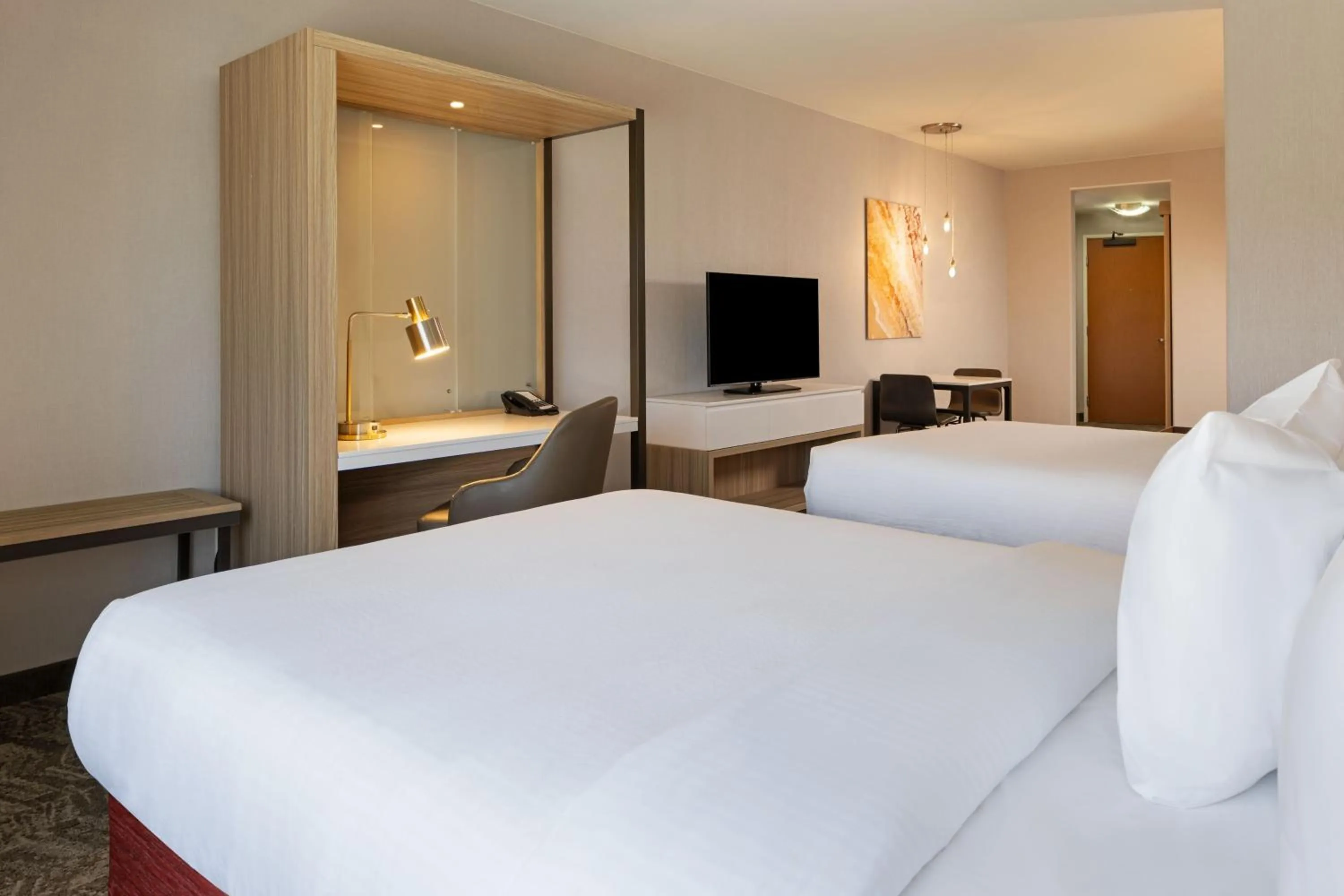 Photo of the whole room, Bed in Comfort Suites