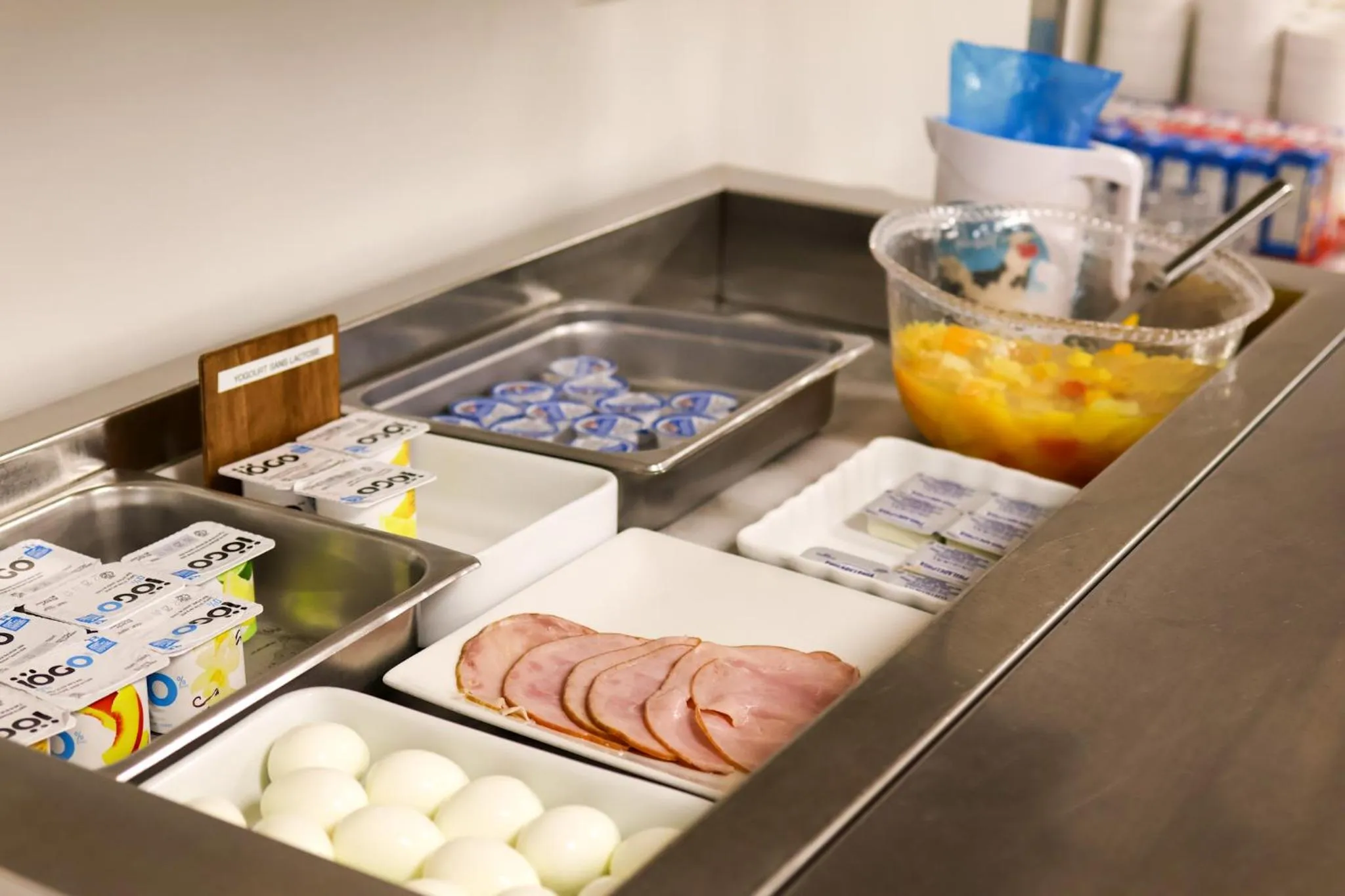 Breakfast in Hôtel au Petit Berger