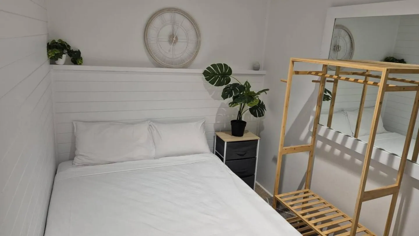 Bed in Tallow Beach Motel