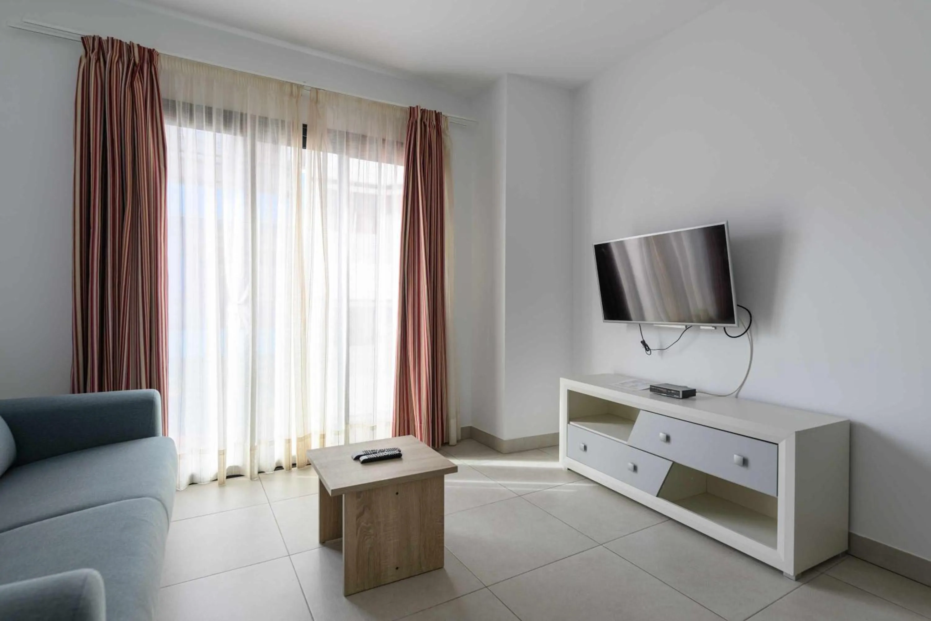 TV and multimedia in Canteras Suites